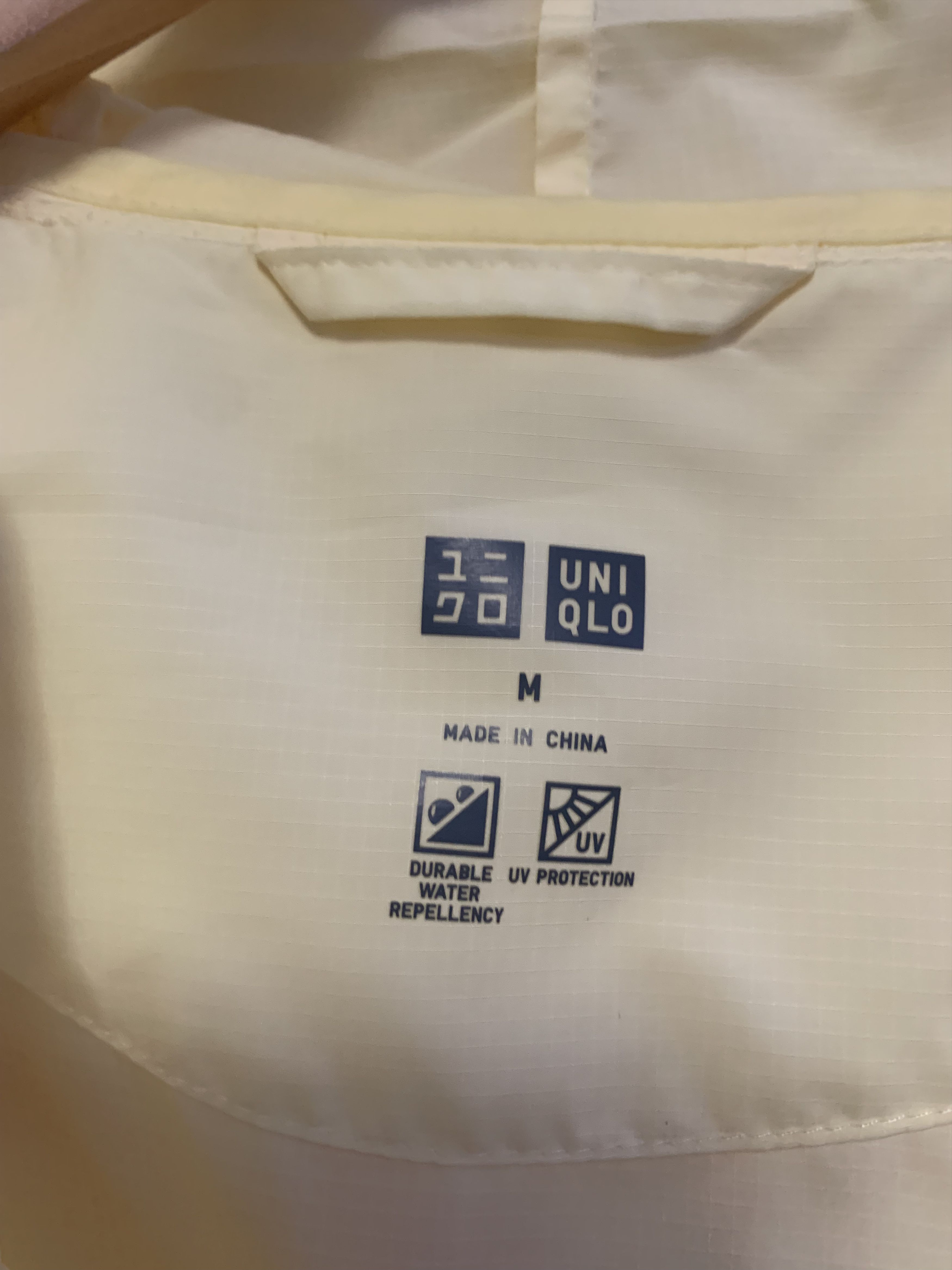 Uniqlo UNIQLO Summer Rain Parka ⊛ LIGHT YELLOW ⊛ Brand New Size M / US 6-8 / IT 42-44 - 6 Thumbnail