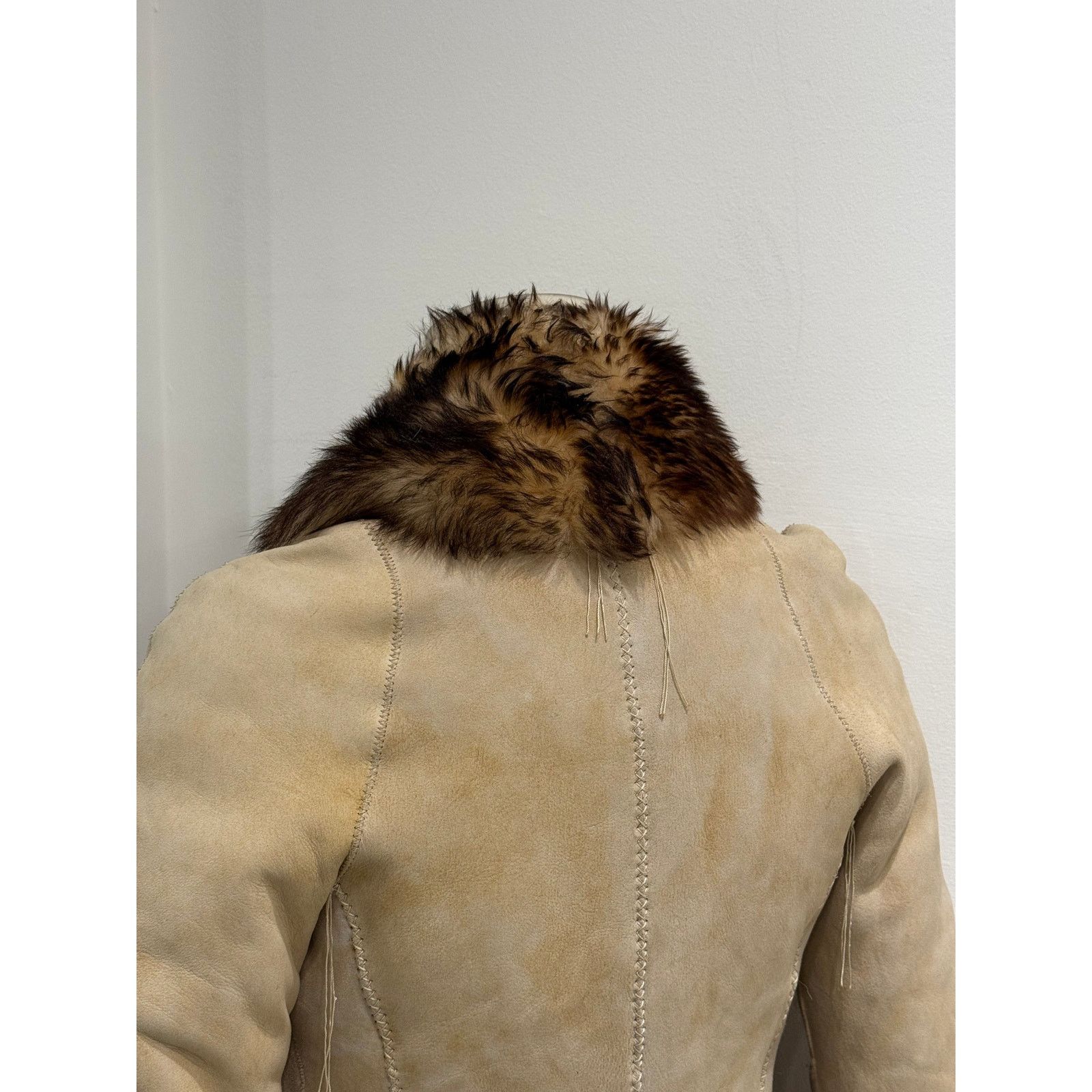 Roberto Cavalli 2000s Roberto Cavalli Shearling leather jacket with chains Size M / US 6-8 / IT 42-44 - 10 Thumbnail