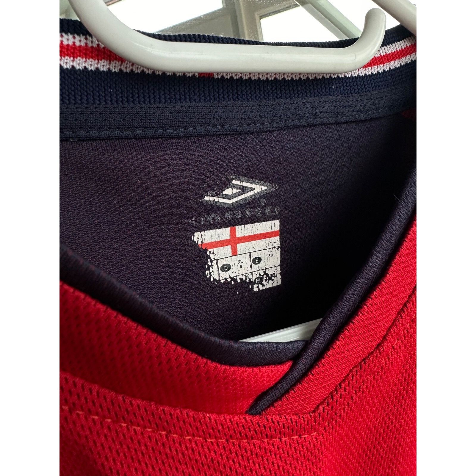 Umbro VTG Umbro England National Team Football Jersey 2002/04 Size US XL / EU 56 / 4 - 4 Thumbnail
