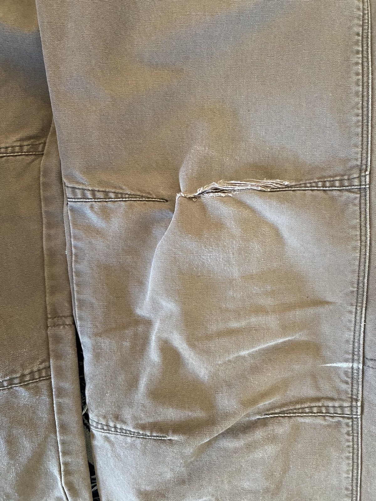 Eddie Bauer Eddie Bauer distressed work pants Size US 32 / EU 48 - 4 Thumbnail