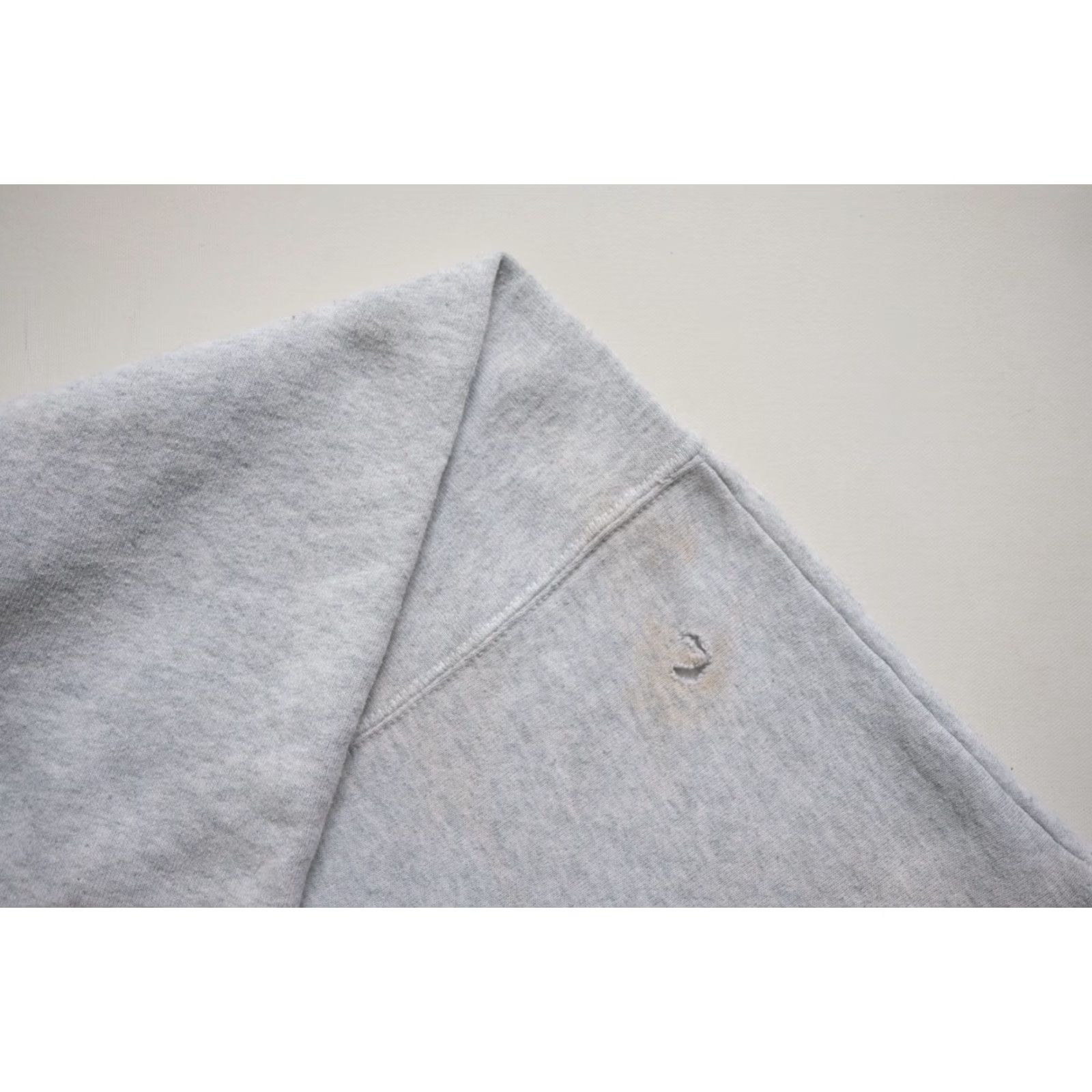 Fruit Of The Loom VINTAGE Fruit of the Loom Webster New York Graphic Gray Distressed Sweatshirt L Size US L / EU 52-54 / 3 - 6 Thumbnail