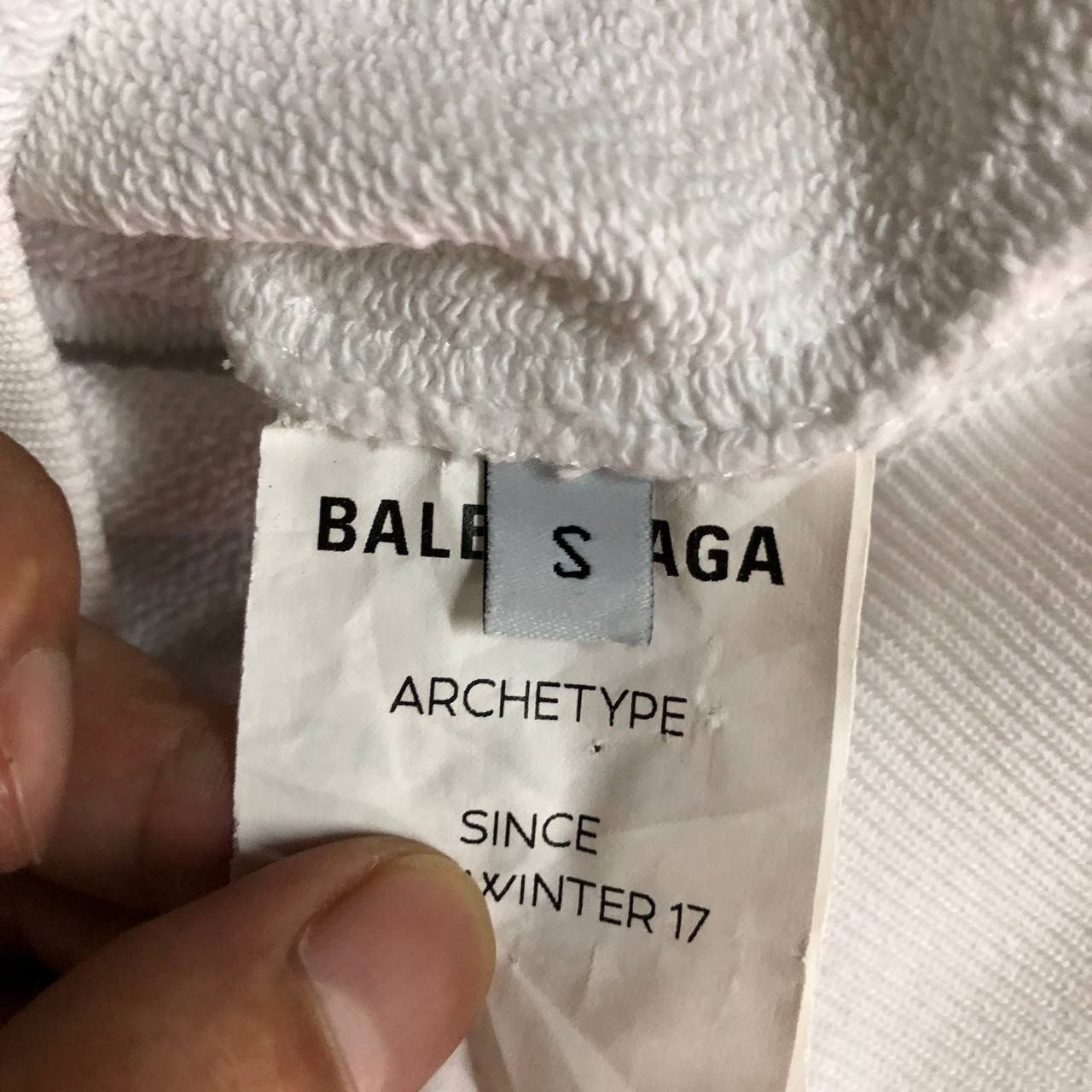 Balenciaga Balenciaga FW17 Back Logo spell out hoodie Size US S / EU 44-46 / 1 - 10 Thumbnail
