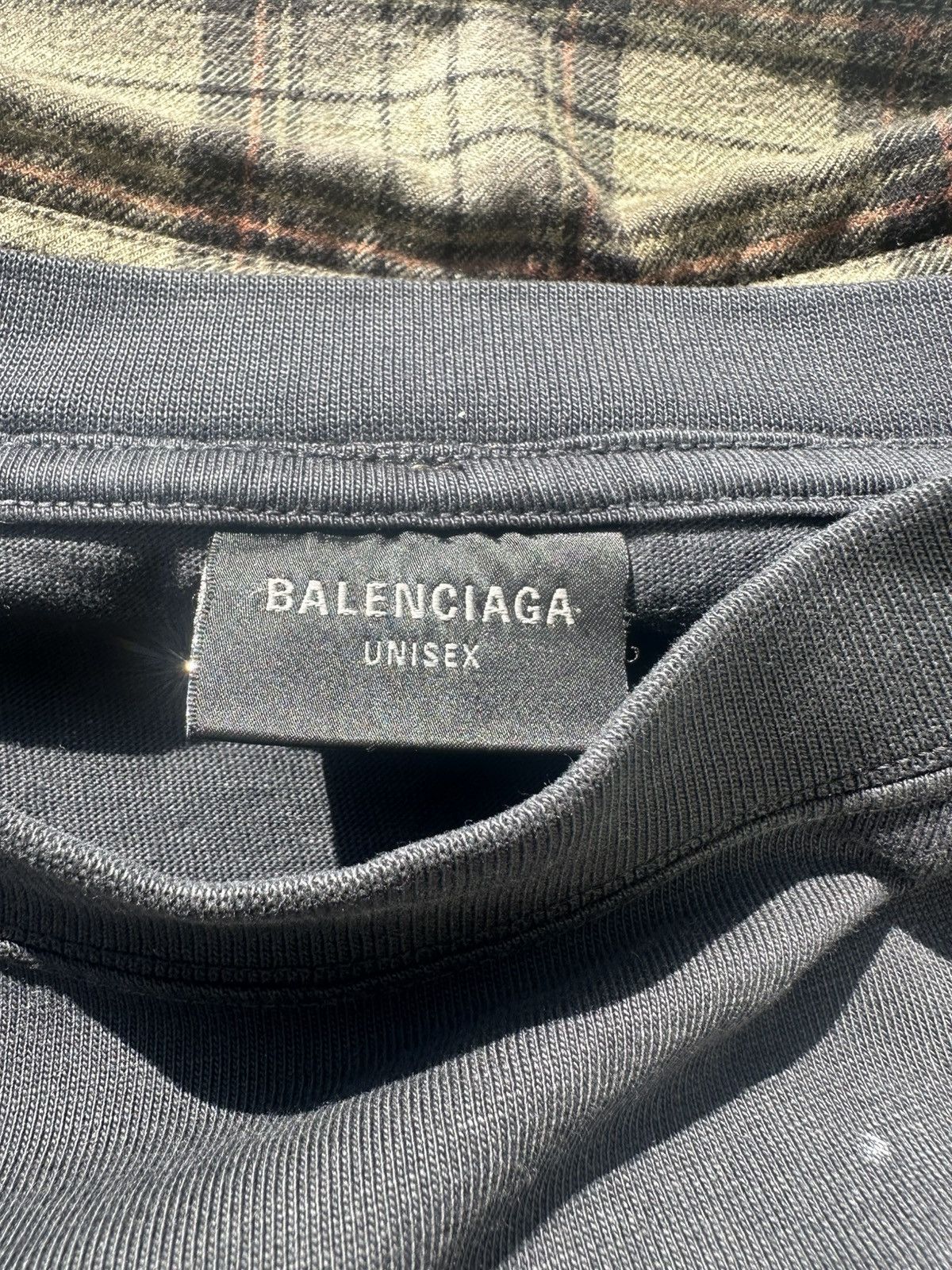 Balenciaga FW24Balenciaga Paris Liberty Hybrid T-shirt/Flannel Jacket Size US XL / EU 56 / 4 - 3 Thumbnail