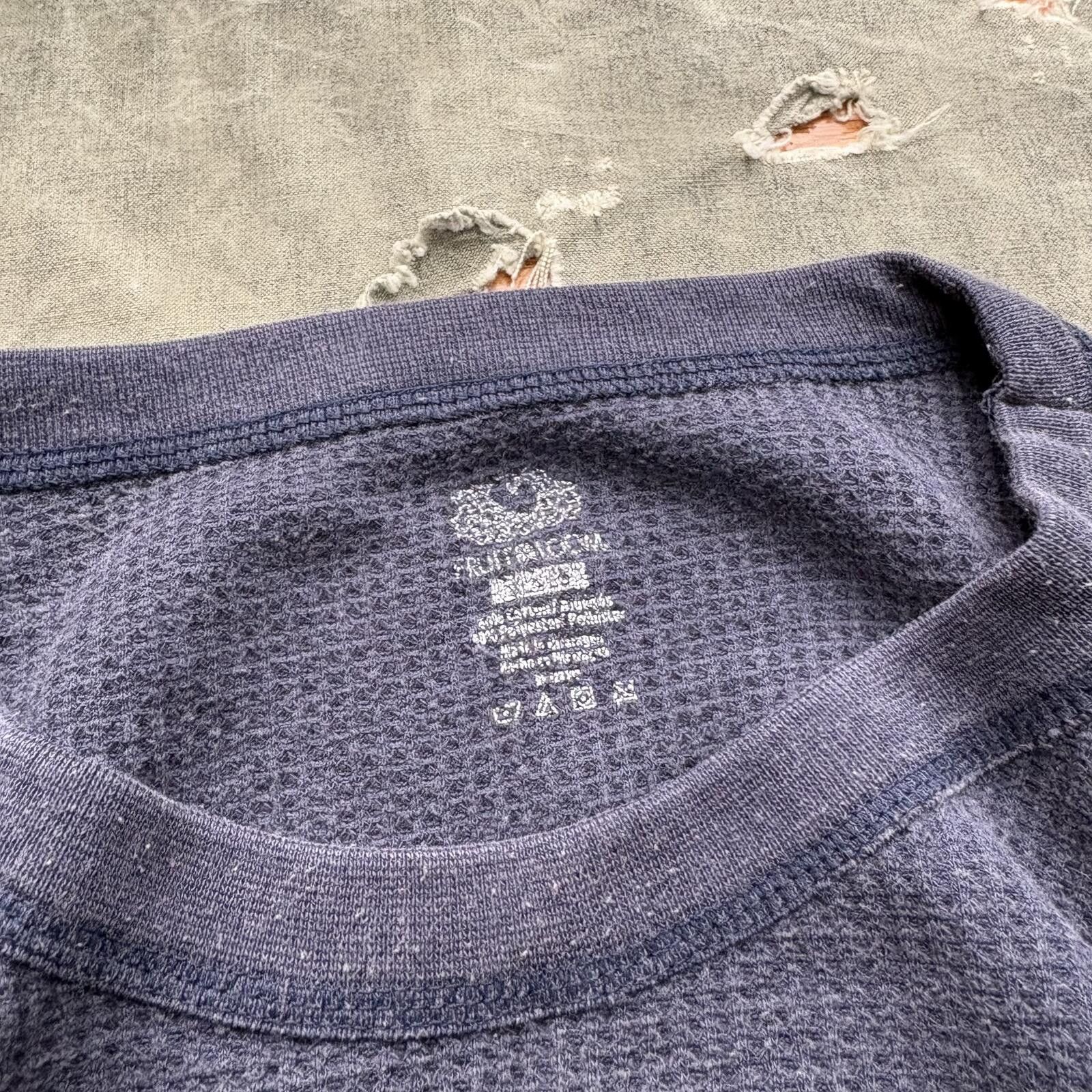 Fruit Of The Loom Vintage Y2K Navy Grunge Skater Thermal Waffle Knit Shirt Size US XL / EU 56 / 4 - 2 Thumbnail