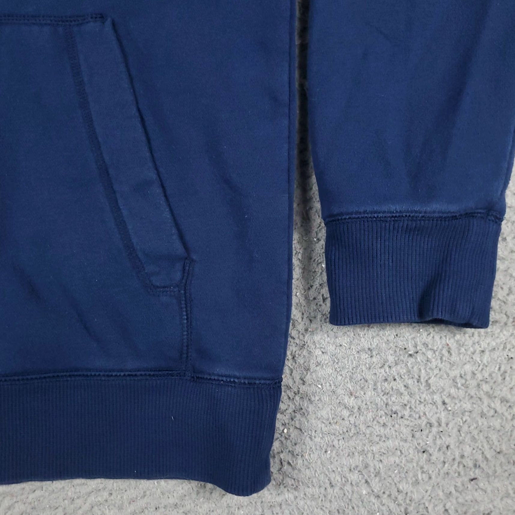 Under Armour VINTAGE Under Armour Hoodie Pullover Mens Medium Blue Fleece Logo Sports Casual Size US M / EU 48-50 / 2 - 4 Thumbnail