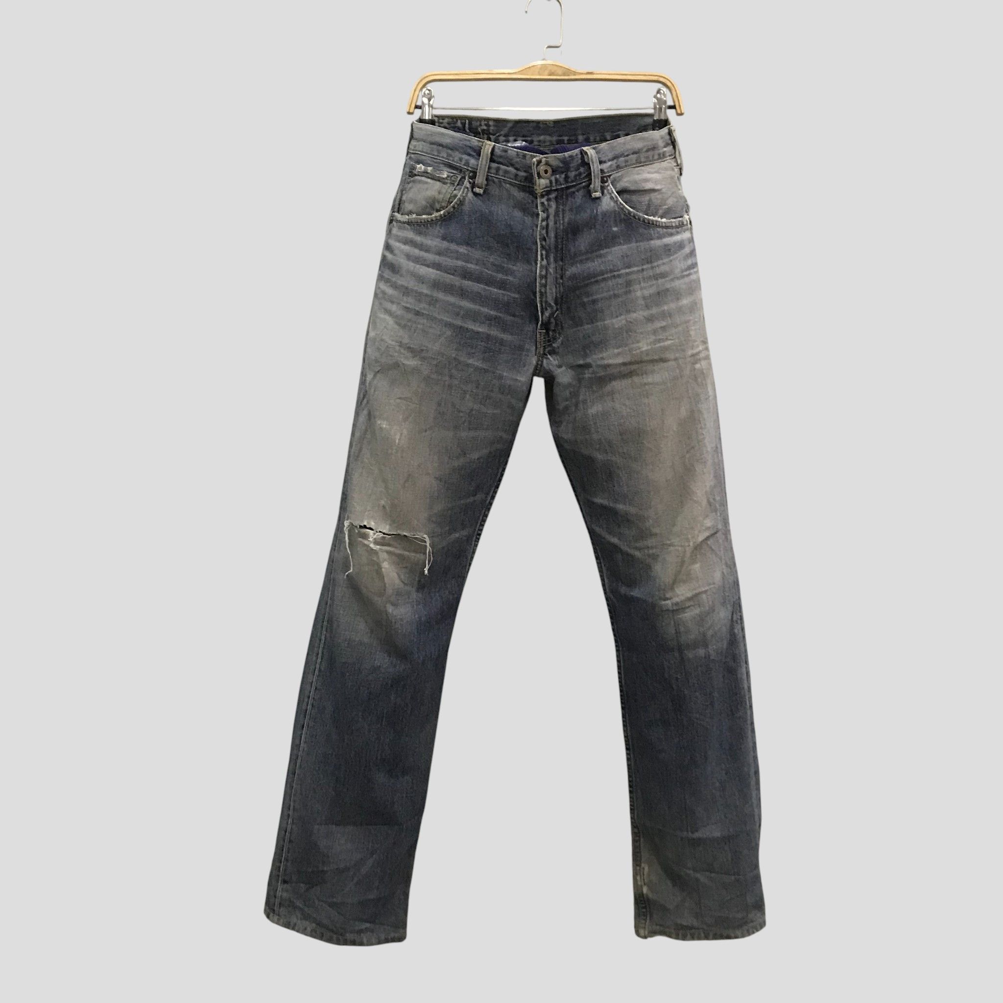 Levi's Vintage Levi's 501 Japan Jeans Distressed Light Wash Size US 32 / EU 48 - 1 Thumbnail