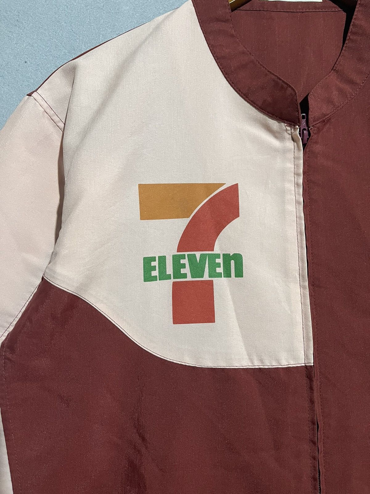 Japanese Brand Vintage 7-Eleven Uniform Jacket Detachable Sleeves Size US XL / EU 56 / 4 - 2 Thumbnail