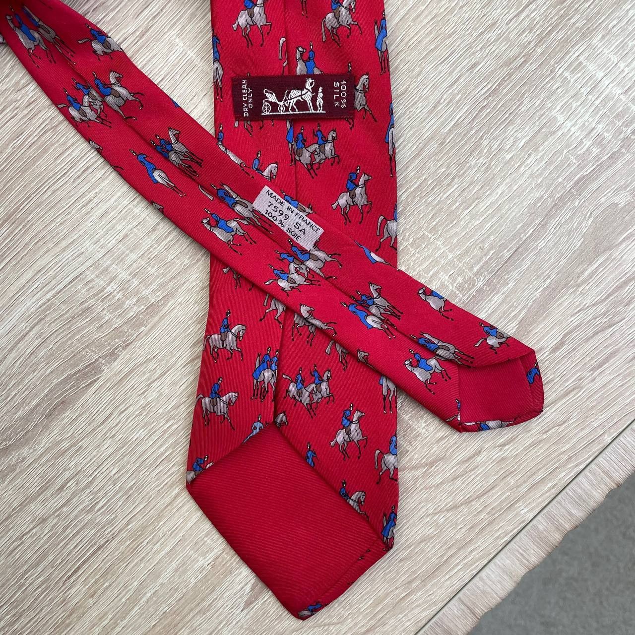 Hermes Hermes Paris Silk Tie 7599 SA Horses Red Size ONE SIZE - 4 Thumbnail