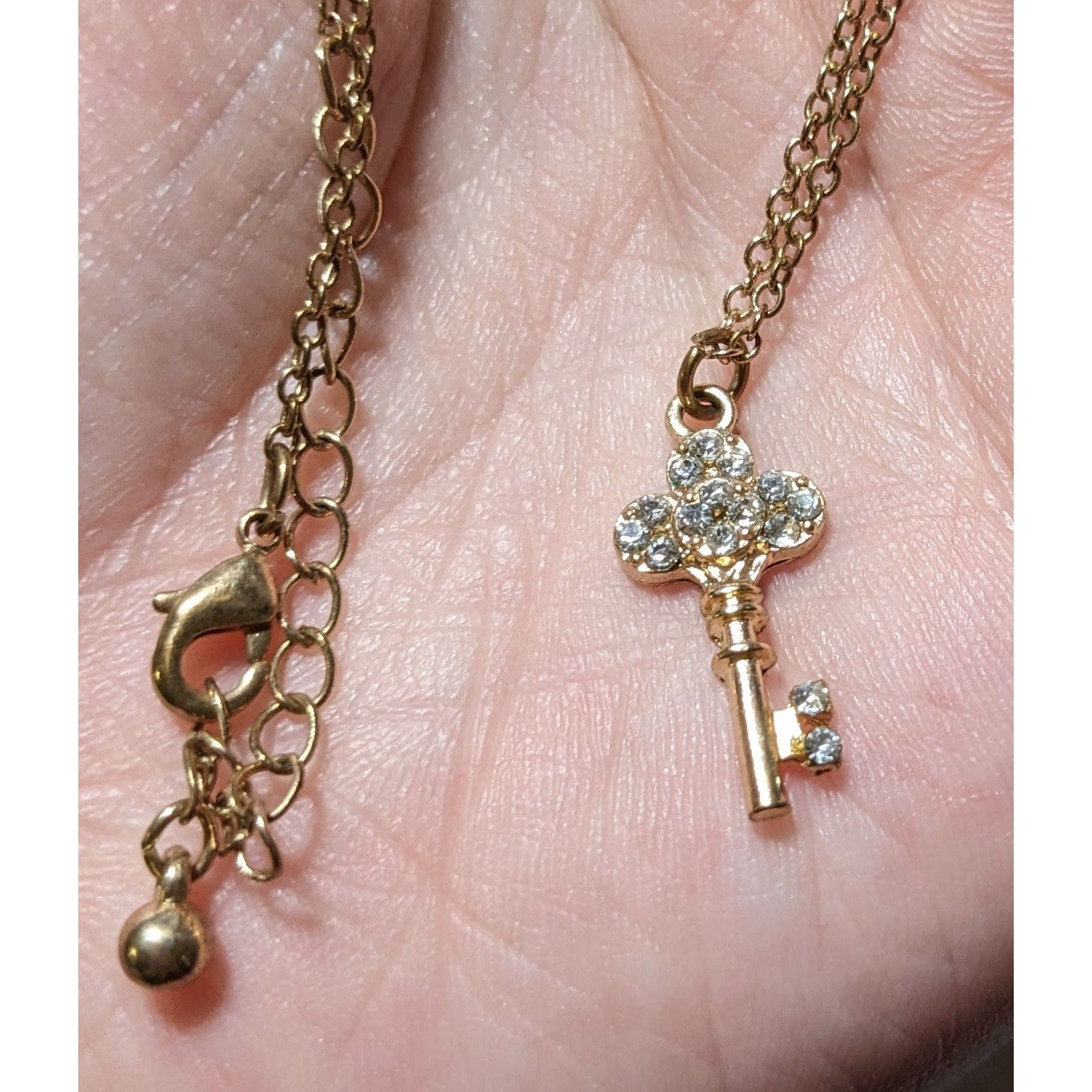 Other Minimalist Glam Gold Rhinestone Key Necklace Size ONE SIZE - 11 Thumbnail