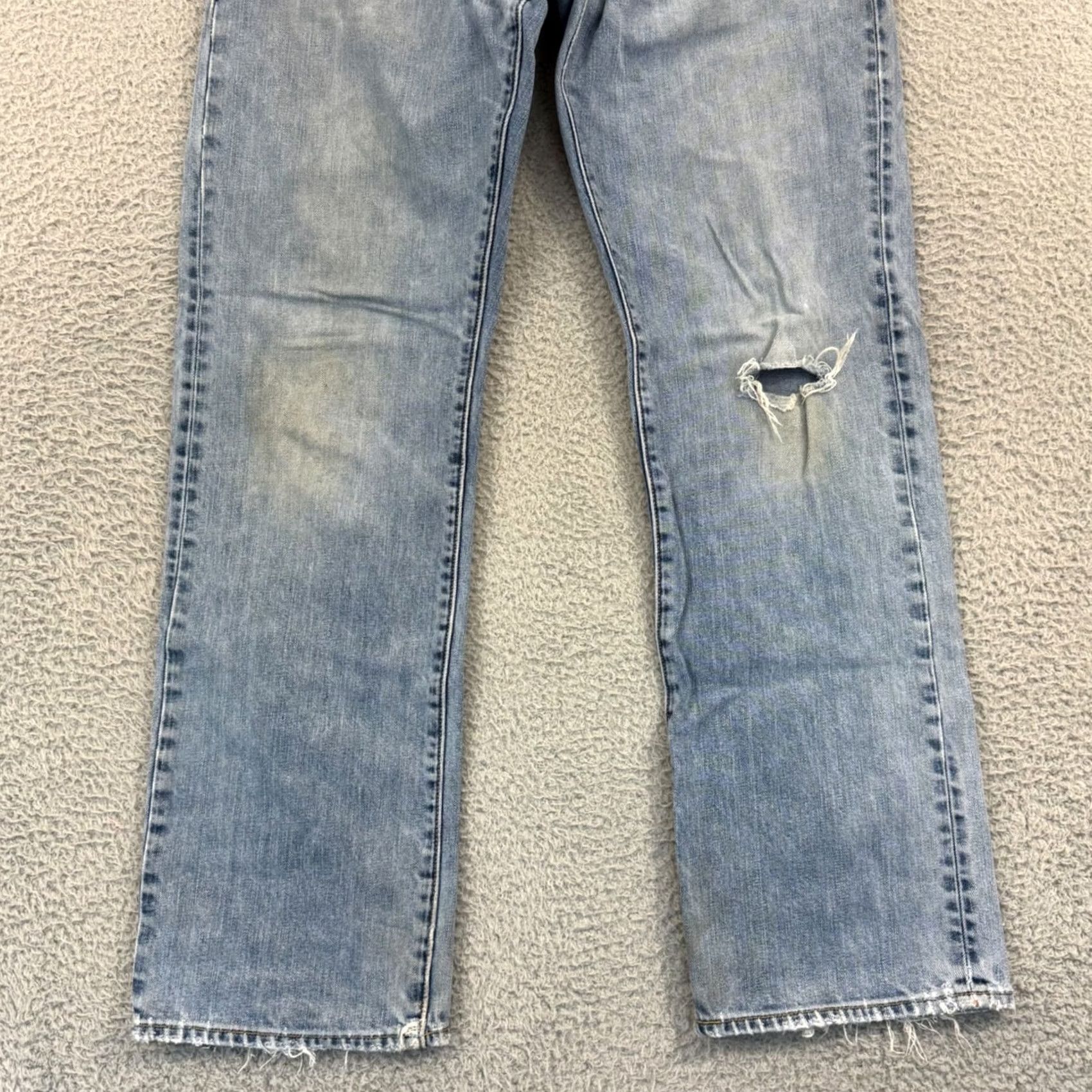 Gap VINTAGE Gap 1969 Jeans Mens 32x32 Blue Straight Leg Relaxed Fit Distressed Denim Size US 32 / EU 48 - 2 Thumbnail
