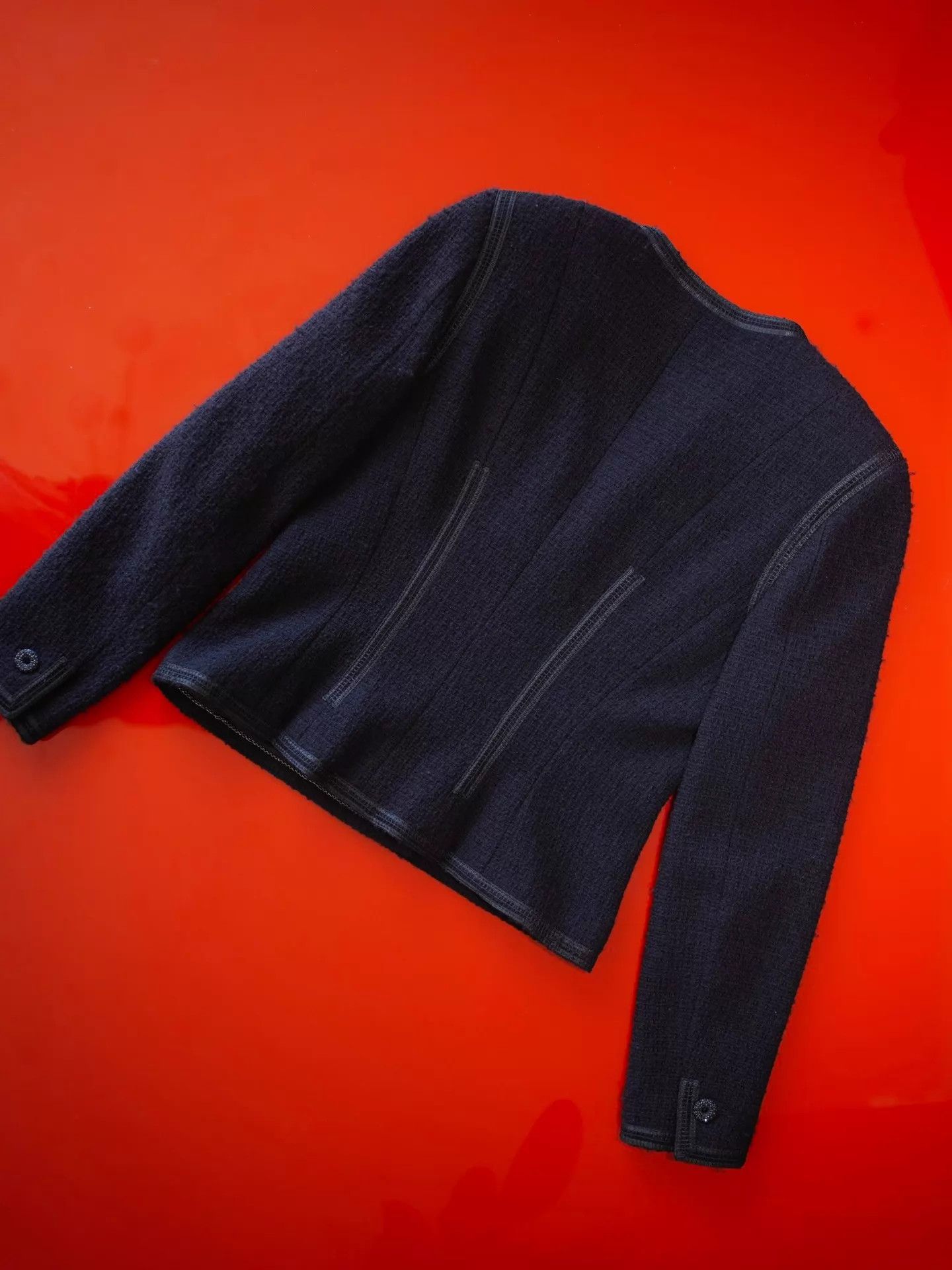 Chanel Chanel 2002 Black Tweed Asymmetric Collar Jacket M/38 Size S / US 4 / IT 40 - 3 Thumbnail