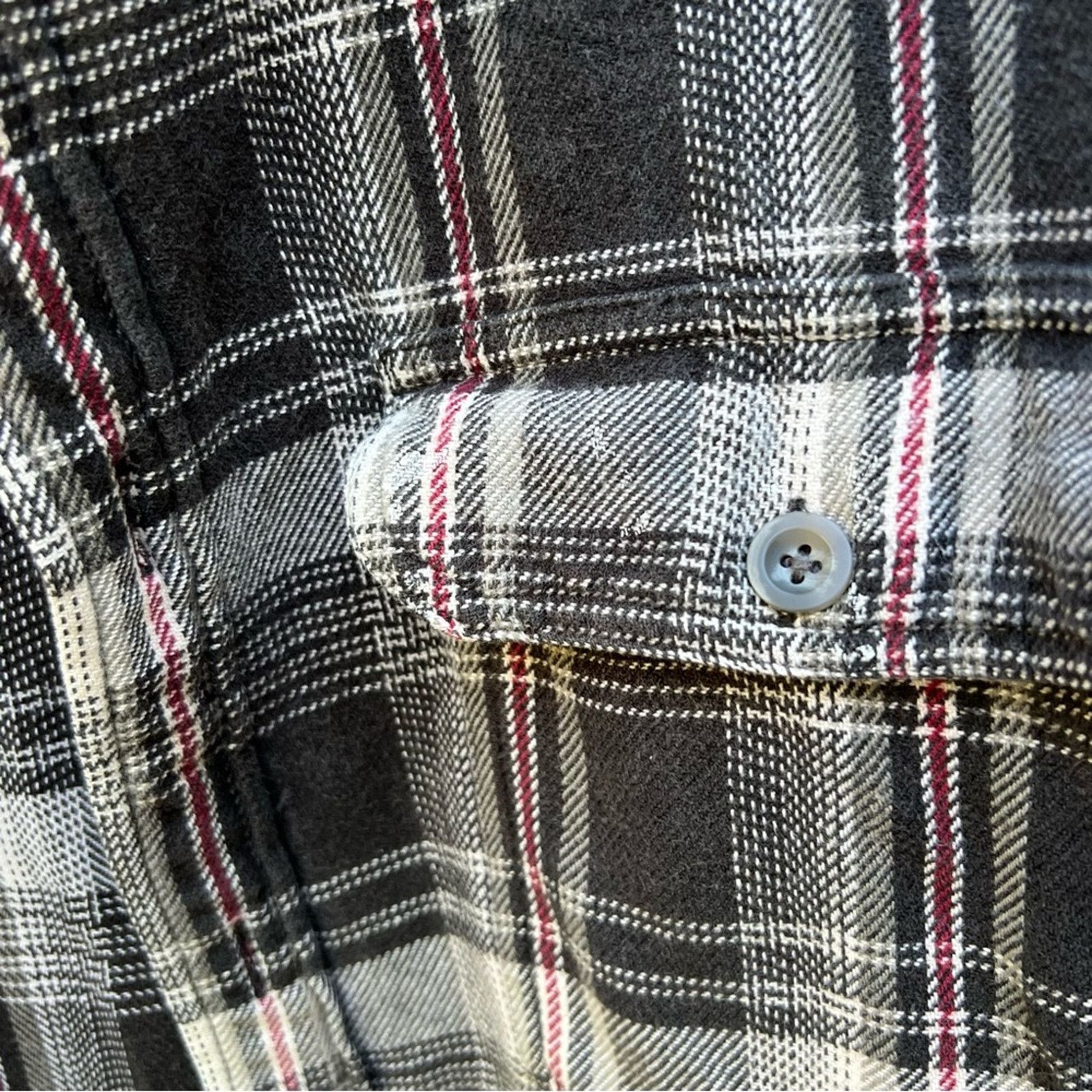 Woolrich Woolen Mills Woolrich grey plaid long sleeve button down shirt shacket Size XL / US 12-14 / IT 48-50 - 6 Thumbnail