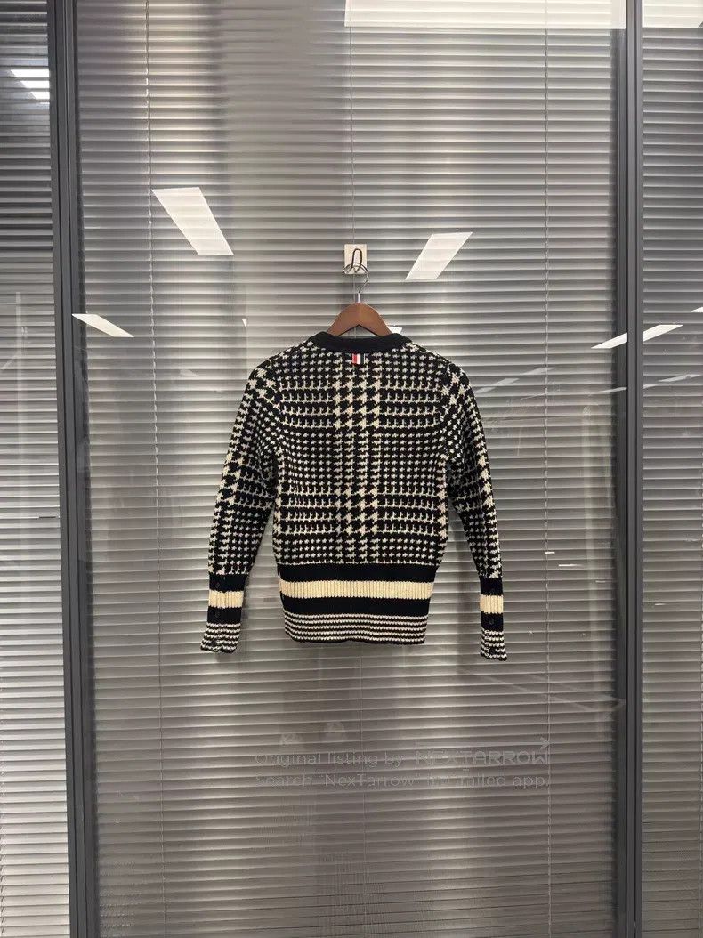 Thom Browne Thom Browne Thousand Birds V-neck Cardigan Size XS / US 0-2 / IT 36-38 - 2 Thumbnail