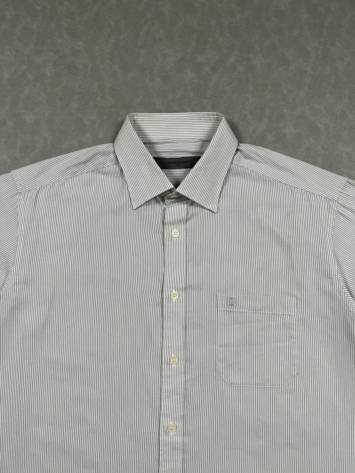 Givenchy Givenchy button up shirt Size US L / EU 52-54 / 3 - 4 Thumbnail