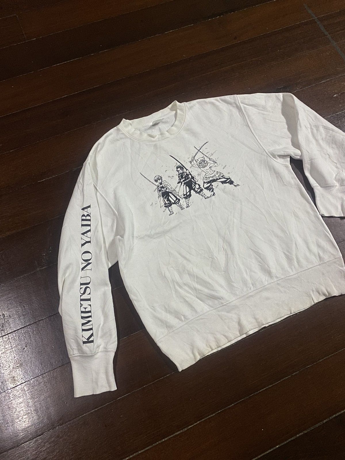 Anime RARE Kimetsu No Yaiba sweatshirt Size US M / EU 48-50 / 2 - 3 Thumbnail