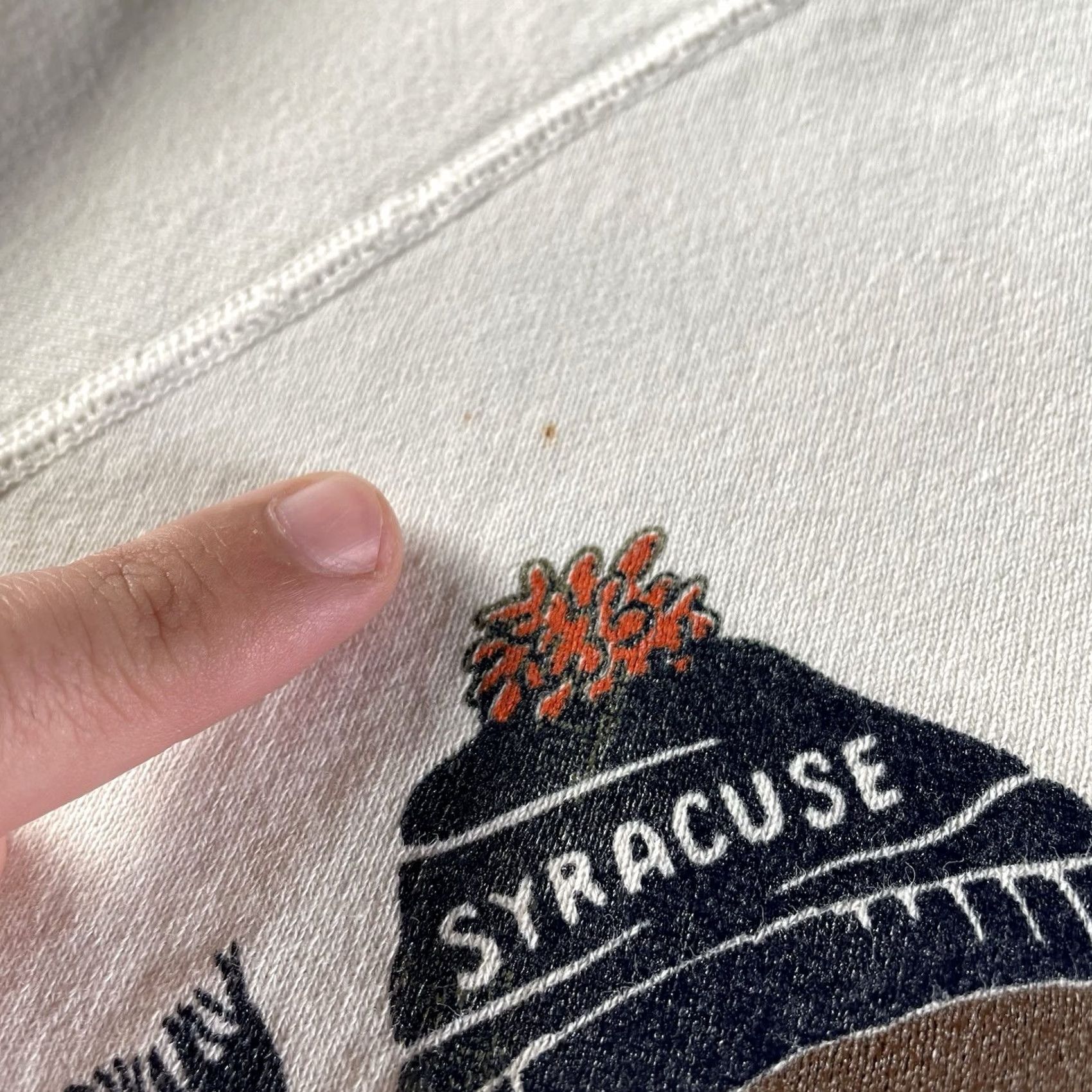 Vintage VINTAGE Syracuse Sweatshirt Mens Large White University Pullover Bears L 80s Size US L / EU 52-54 / 3 - 5 Thumbnail