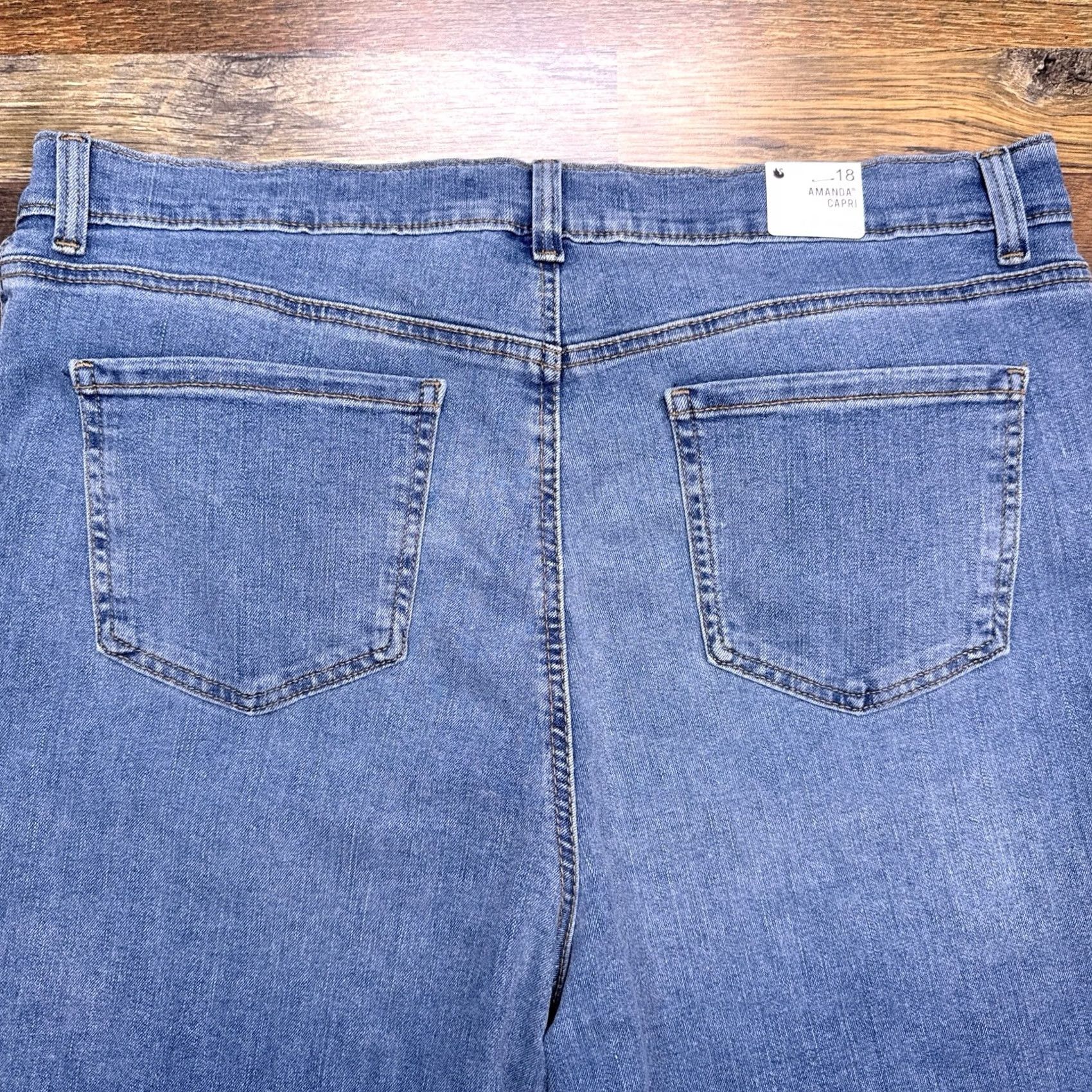 Gloria Vanderbilt Gloria Vanderbilt Amanda Capri Jeans 18 Regular High Rise Blue Denim Stretch 5-Pocket Womens Jeans Pants Capris Alex Amanda Model Vintage No Size 40" / US 18 - 7 Thumbnail