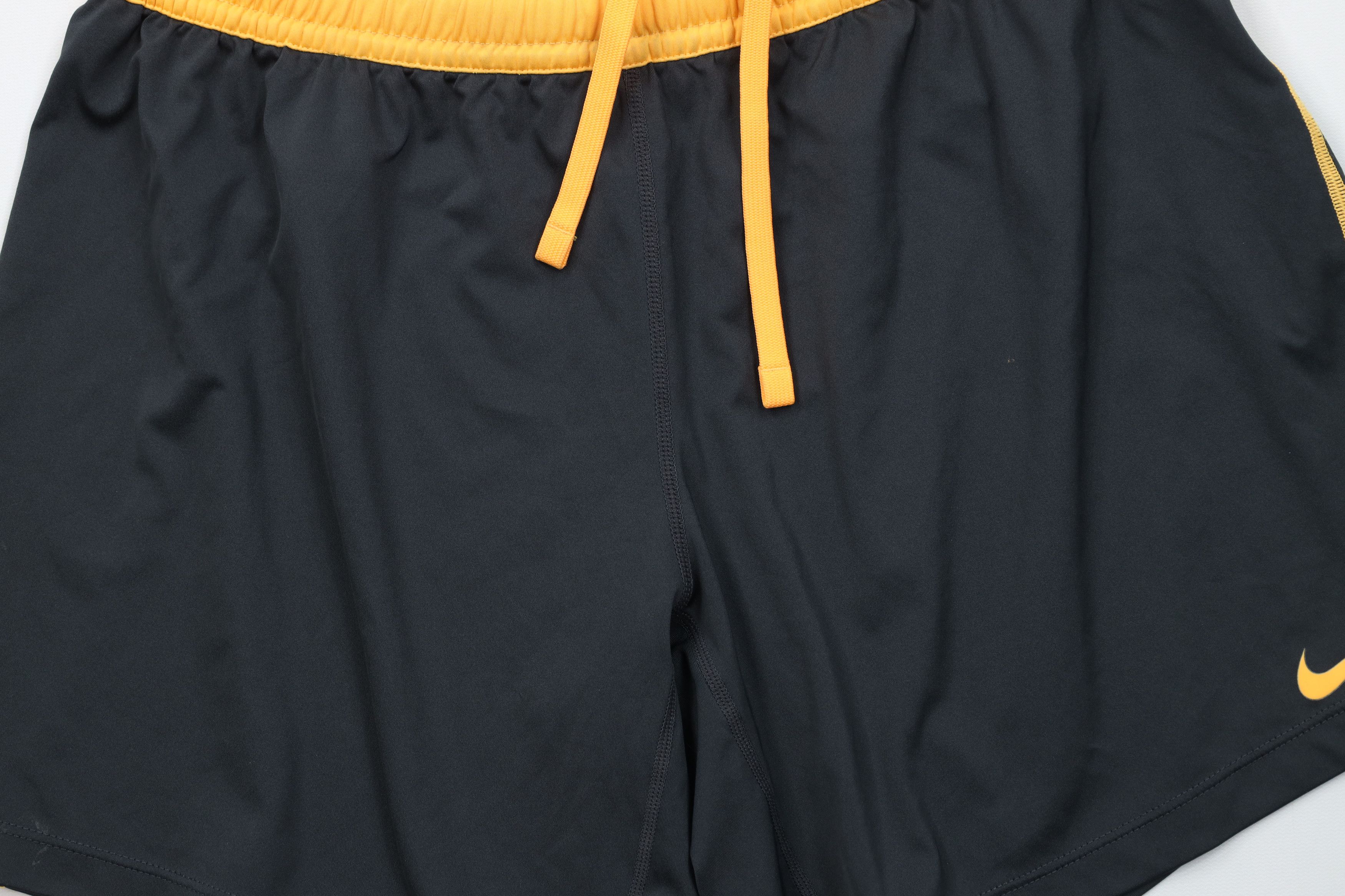 Nike Vintage Y2K Nike Mini Swoosh Running Jogging Soccer Shorts Size 29" - 3 Thumbnail