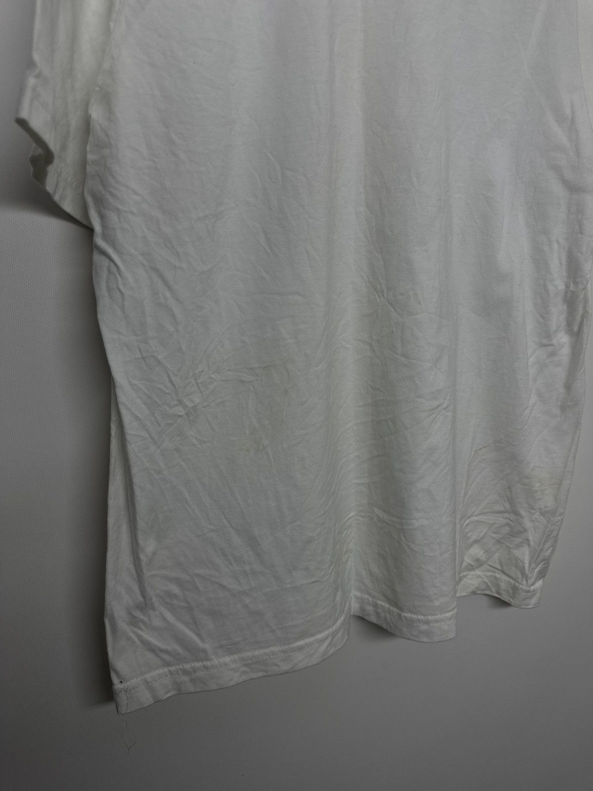 Nike Vintage Y2k Nike Big Swoosh T-Shirt Size US L / EU 52-54 / 3 - 8 Thumbnail