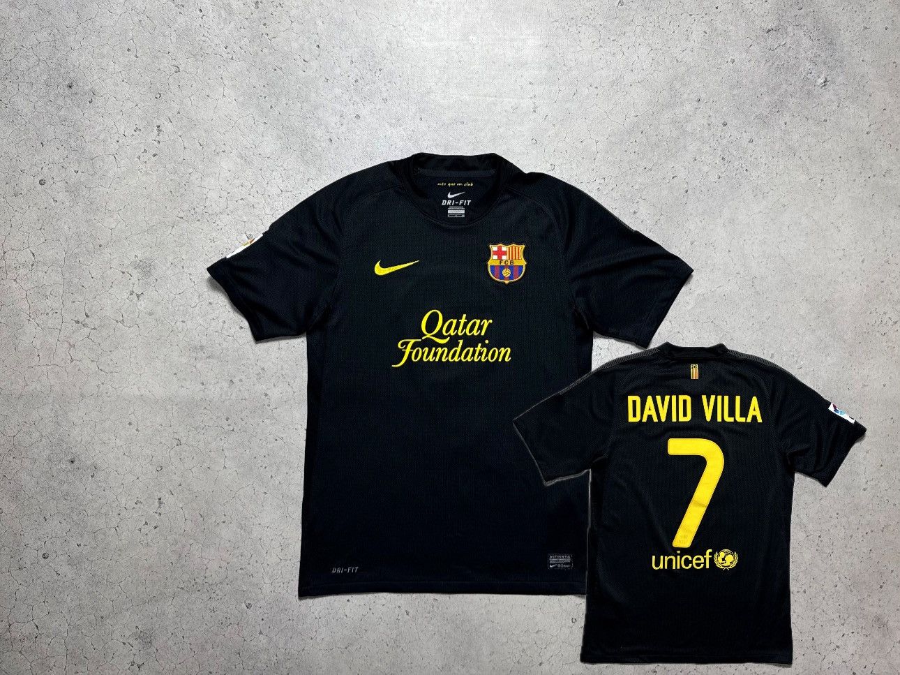 Nike Nike FC Barcelona David Villa #7 2011/2012 Soccer Jersey Size US S / EU 44-46 / 1 - 1 Thumbnail