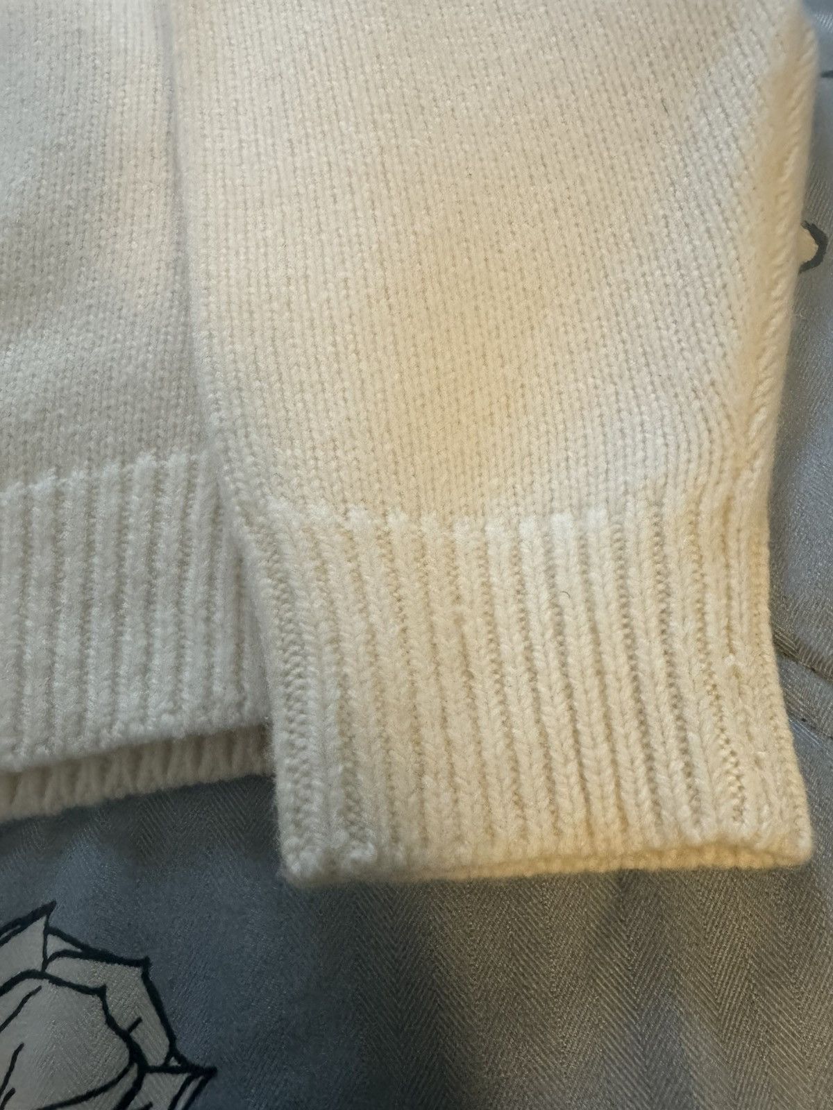 Supreme SUPREME ANGORA IVORY SWEATER Size US S / EU 44-46 / 1 - 11 Thumbnail