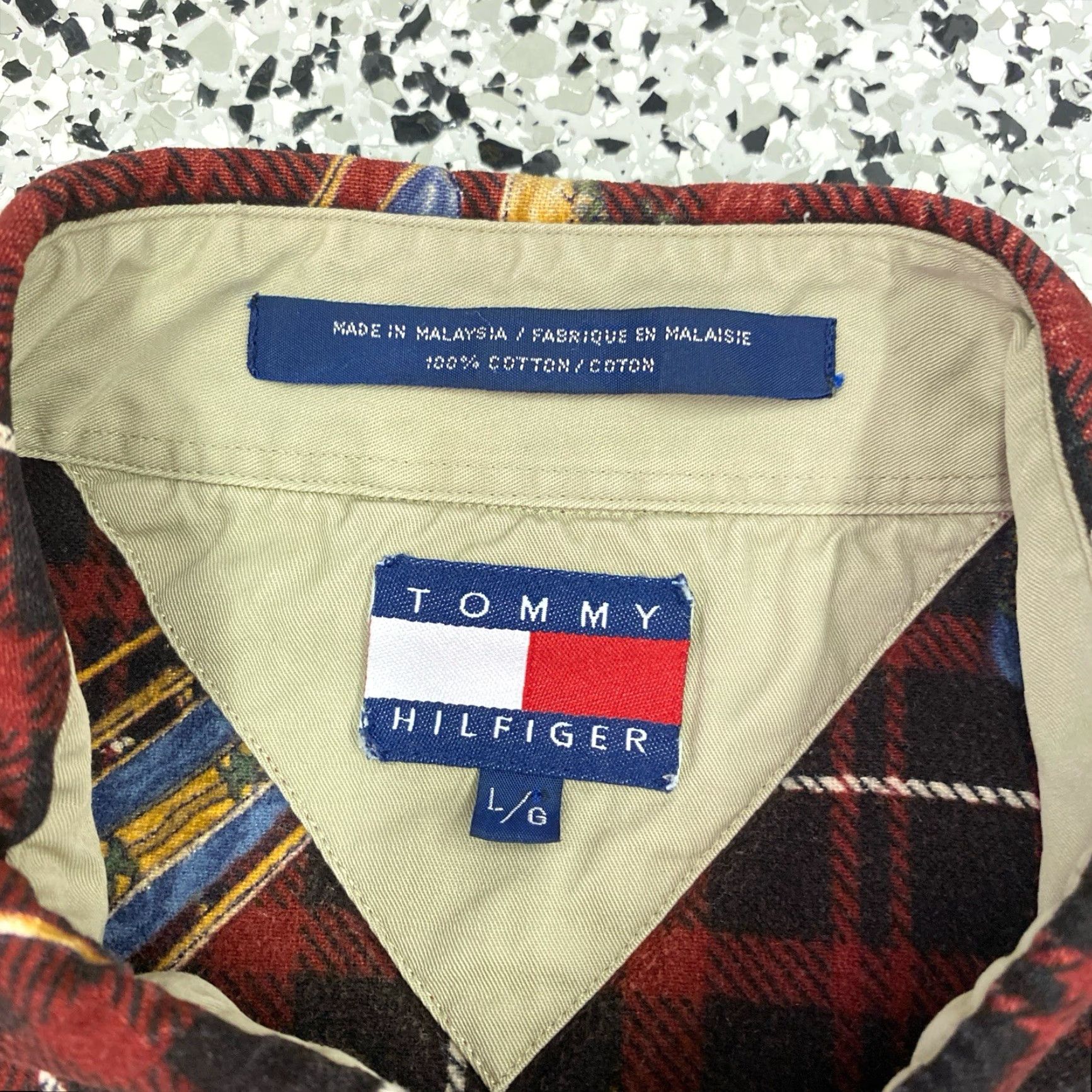 Tommy Hilfiger VINTAGE Tommy Hilfiger Plaid Ski Sled Christmas Winter AOP Flannel Shirt Mens L Size US L / EU 52-54 / 3 - 3 Thumbnail