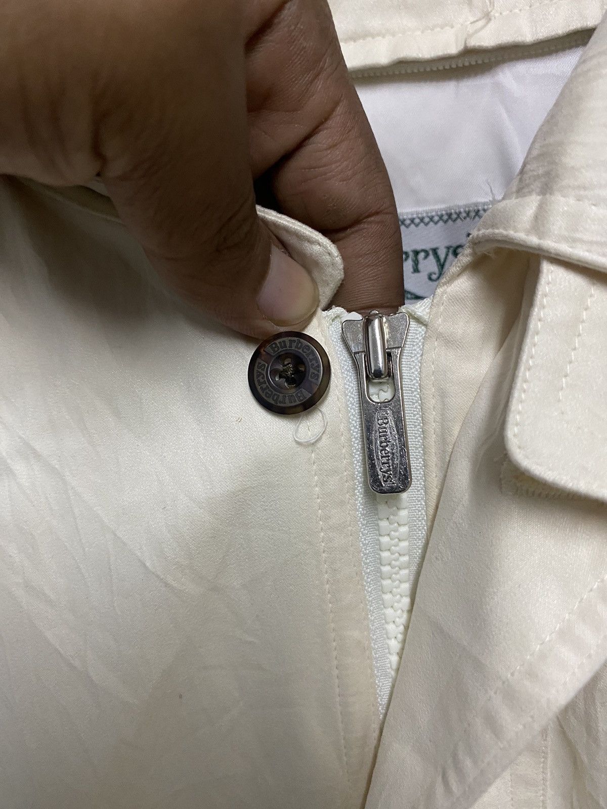 Burberry × Vintage 80s BURBERRY MEN’S CREM BOMBER JACKET Size US M / EU 48-50 / 2 - 5 Thumbnail