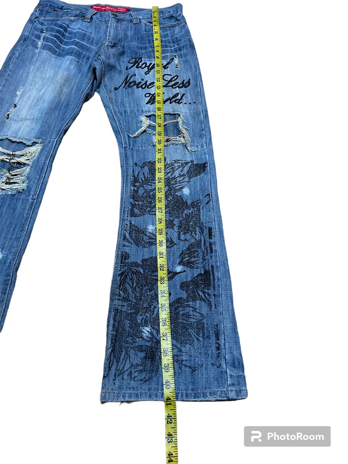 If Six Was Nine × Japanese Brand 💥 FOURSEASON DIRTY JEWEL DISTRESSED JEANS🔥🔥 Size US 32 / EU 48 - 8 Thumbnail
