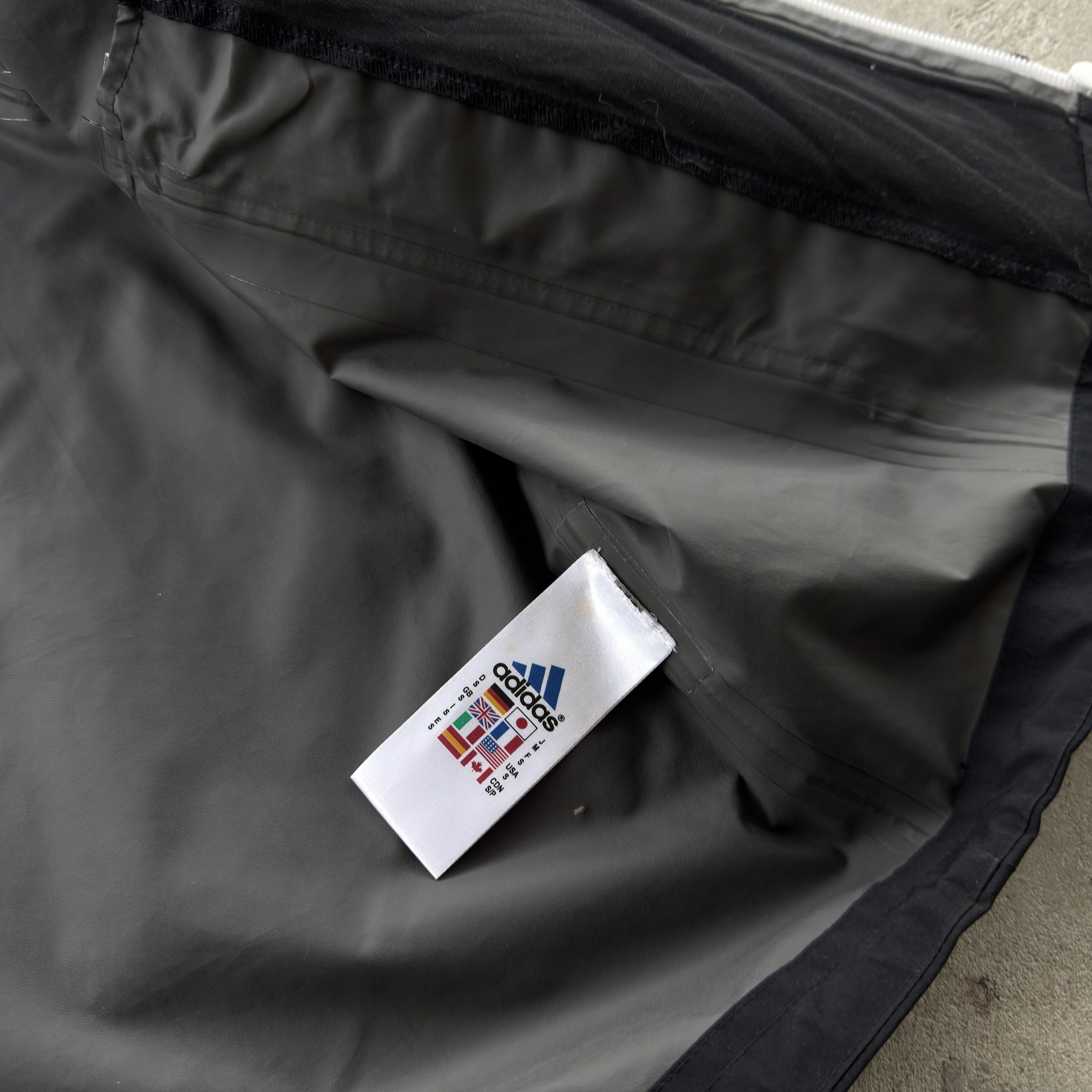 Adidas Vintage Adidas Gore-Tex Waterproof Jacket Gear Windbreaker Size US S / EU 44-46 / 1 - 8 Thumbnail