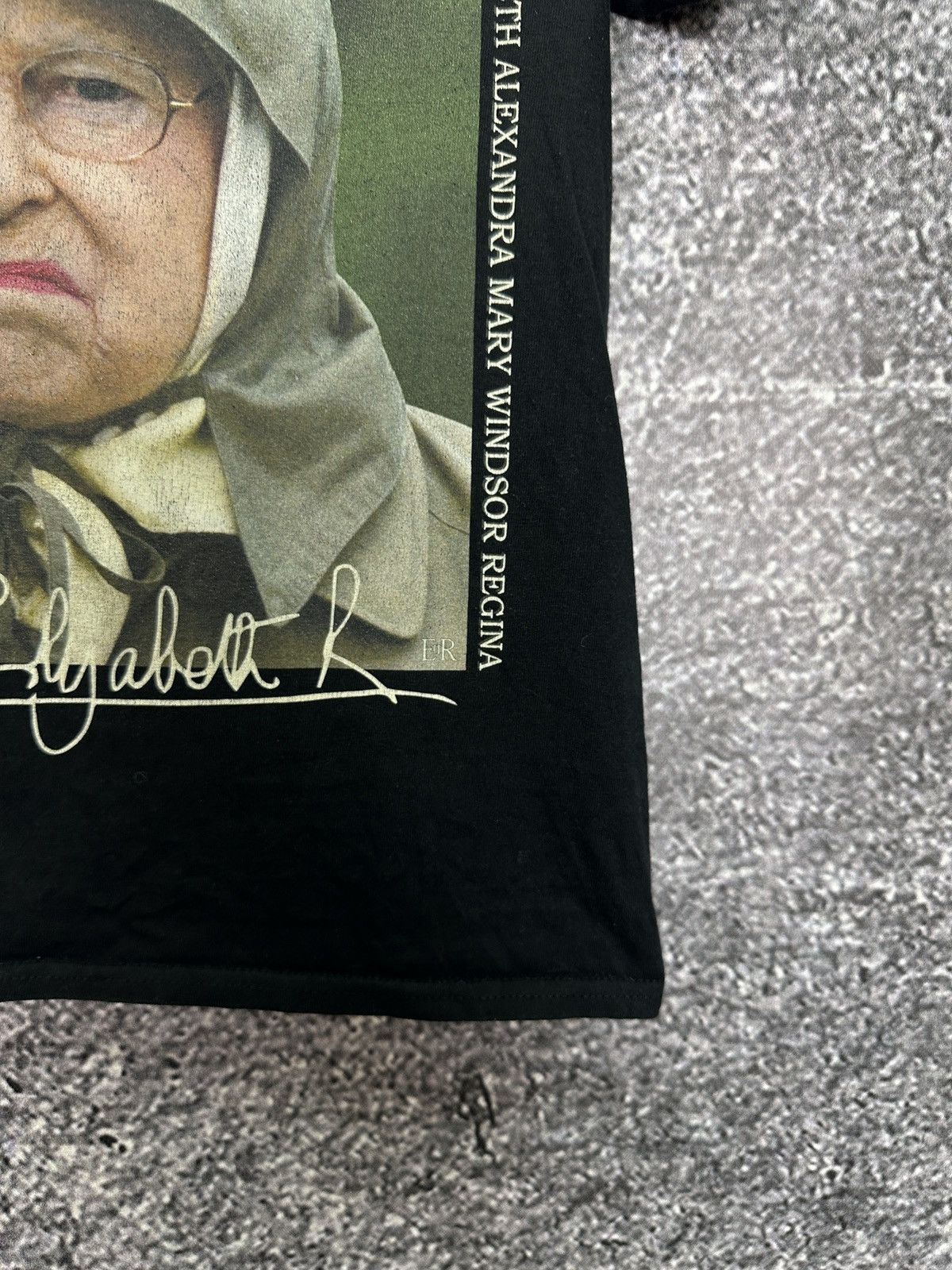 Vintage Queen Lizzy T-Shirt Big Logo Vintage UK Big Logo Size S Size US S / EU 44-46 / 1 - 7 Thumbnail