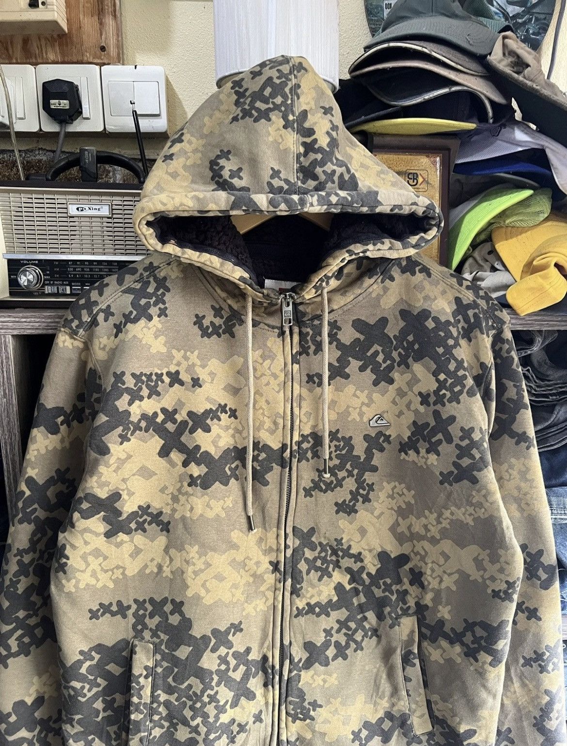 Quiksilver 🔥Quiksilver Camo Deep Pile Sherpa Zipper Hoodie Size US M / EU 48-50 / 2 - 5 Thumbnail