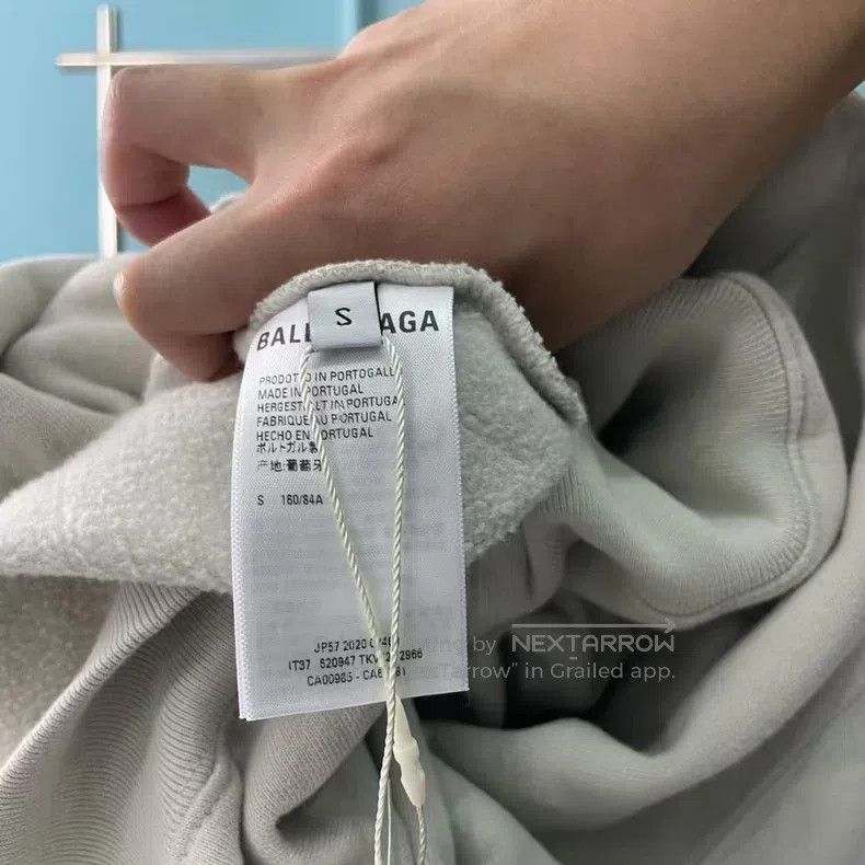 Balenciaga Balenciaga Embroidered logo hoodie Size US S / EU 44-46 / 1 - 4 Thumbnail