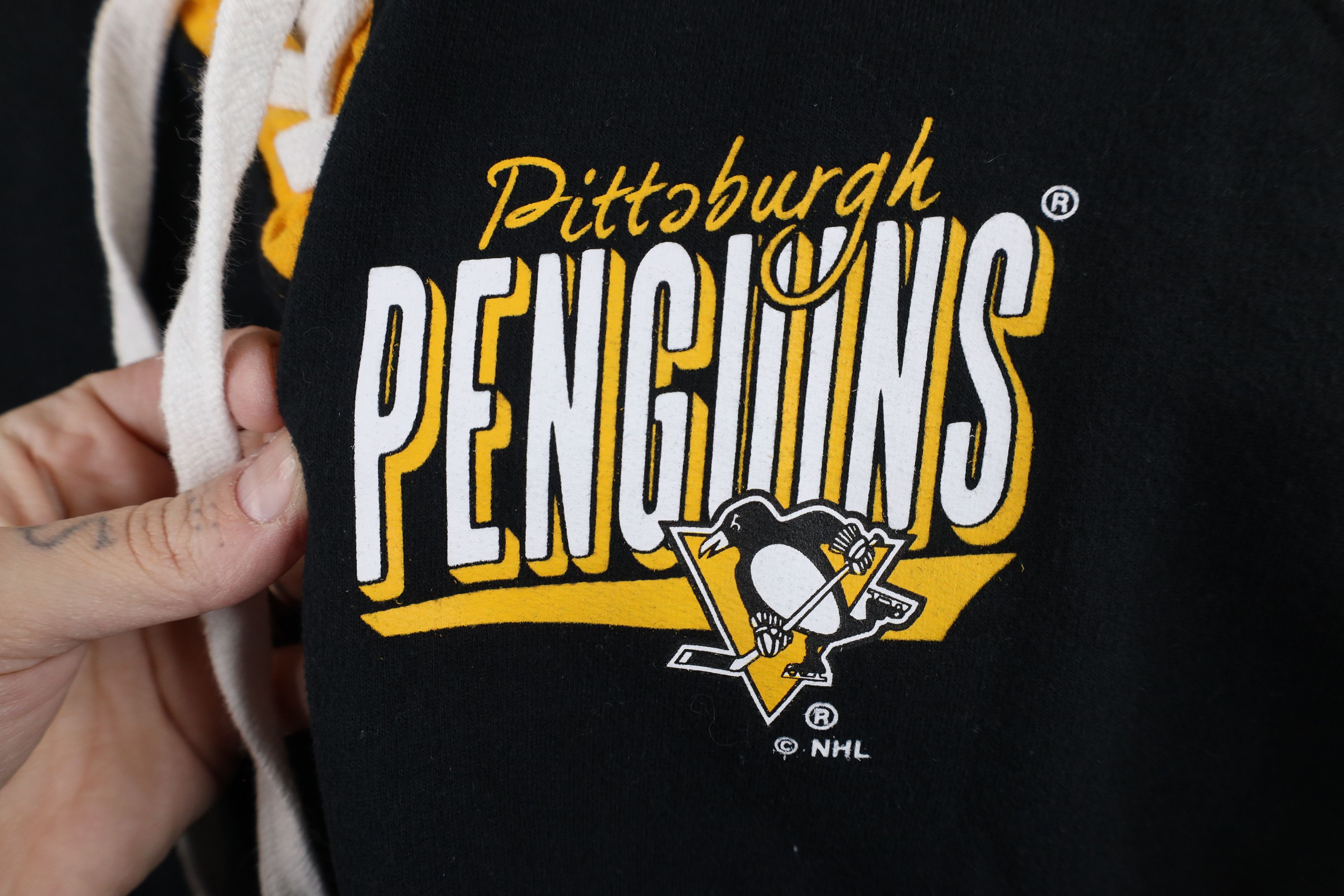 Vintage Vintage NHL Spell Pittsburgh Penguins Hockey Jersey Hoodie Size M / US 6-8 / IT 42-44 - 4 Thumbnail