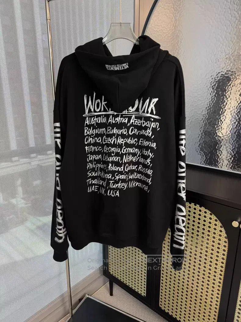 Vetements VETEMENTS Graffiti Lettering Black Hoodie Size US M / EU 48-50 / 2 - 2 Thumbnail