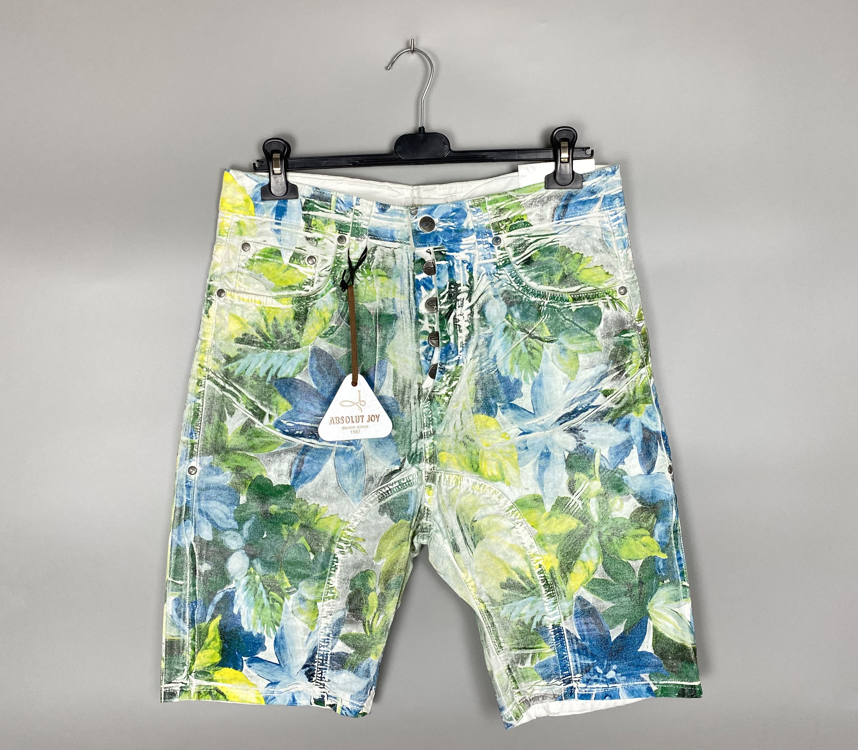NWT Absolut Joy Printed Shorts Made in Italy Size M