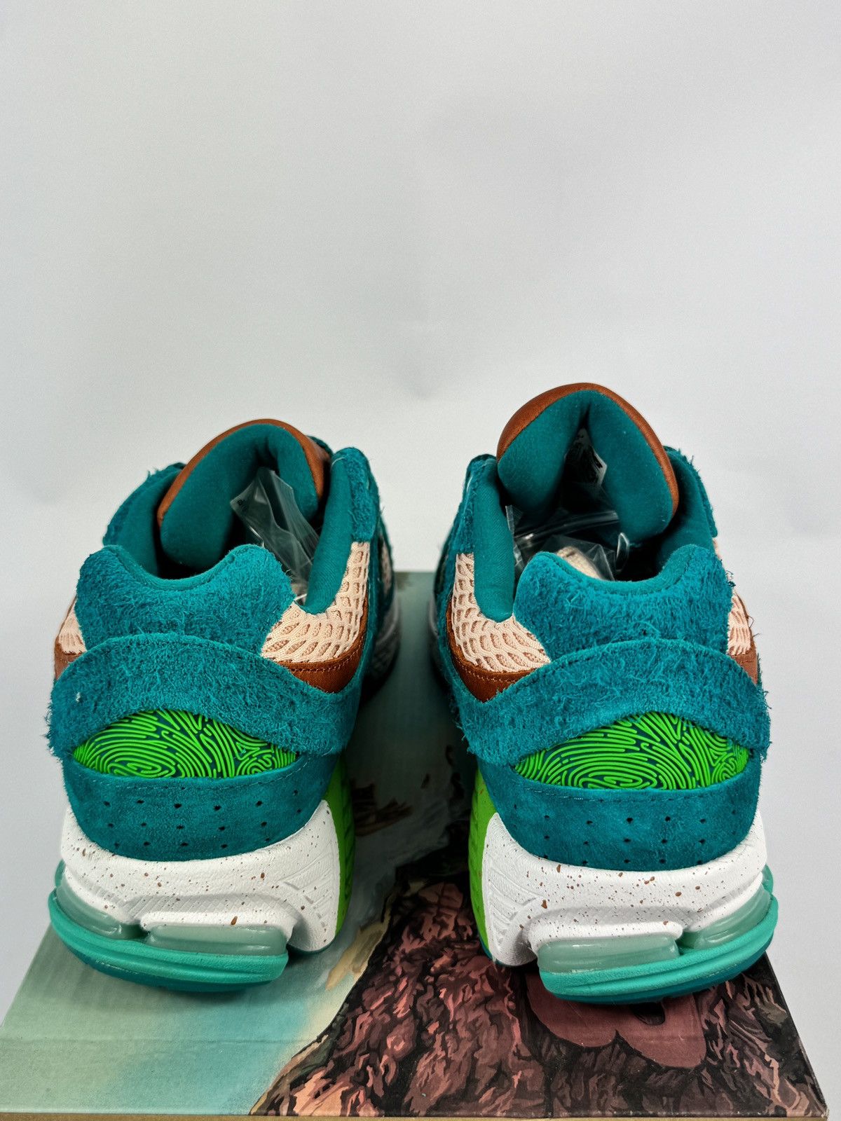 New Balance NEW BALANCE 2002R x SALEHE BEMBURY WATER BE THE GUIDE Size US 7.5 / EU 40-41 - 5 Thumbnail