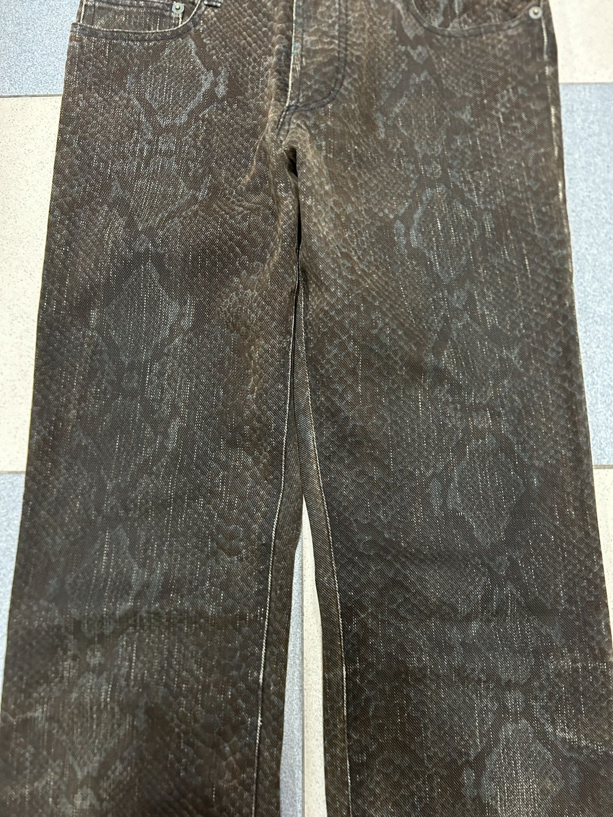 5351 POUR LES HOMMES × Japanese Brand Vintage 5351 Pour Les Hommes Snake Print Jeans Size US 28 / EU 44 - 3 Thumbnail