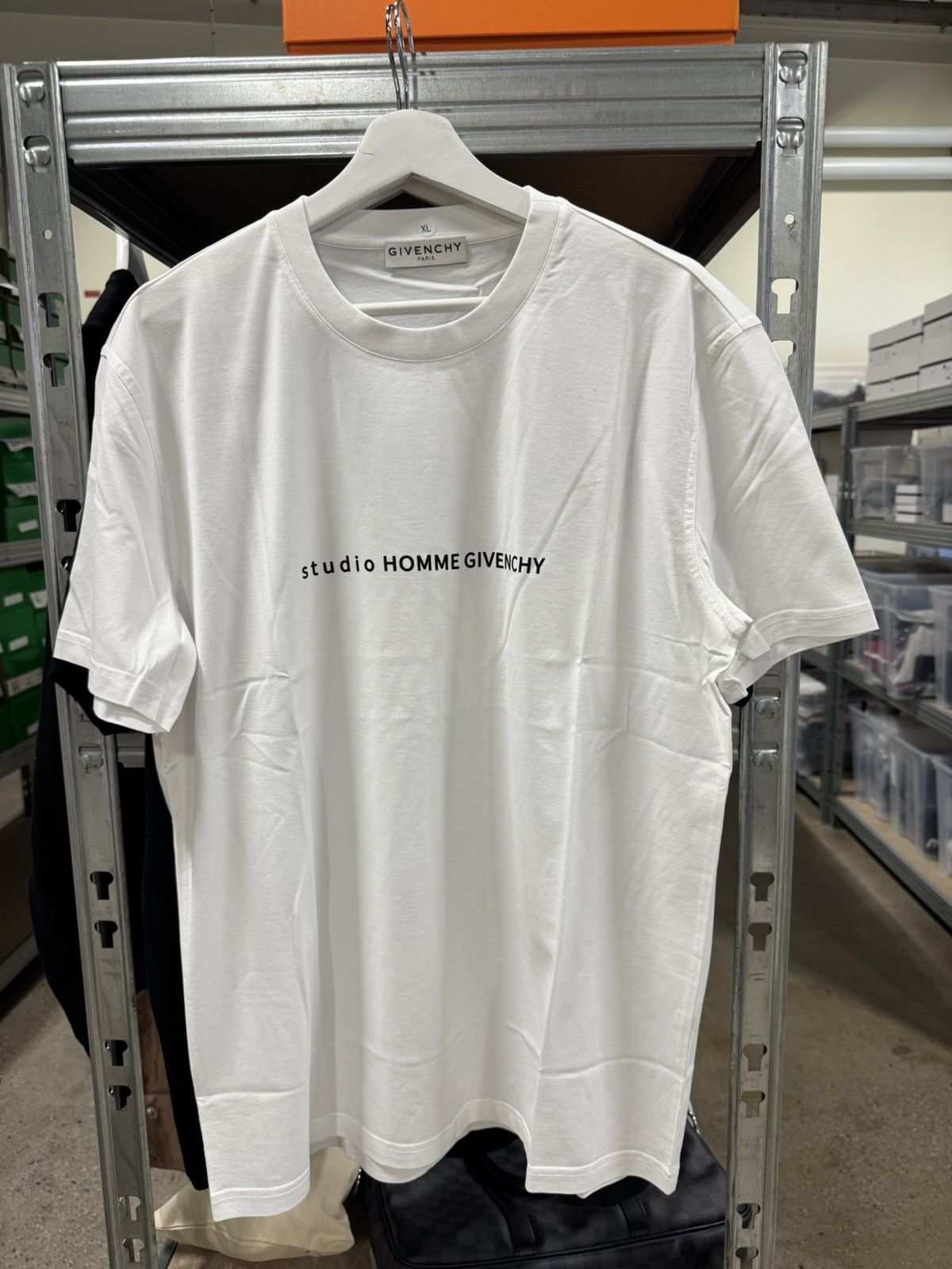 Givenchy Givenchy Logo T-Shirt NEW 650$ Size US XL / EU 56 / 4 - 1 Thumbnail
