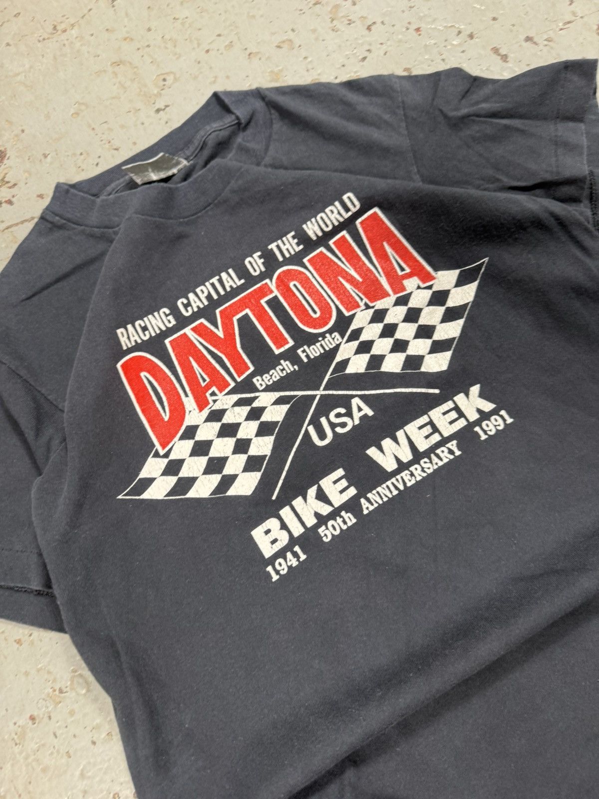 Vintage Vintage Faded 1991 Daytona Bike Week Single Stitch Tee Size US L / EU 52-54 / 3 - 3 Thumbnail