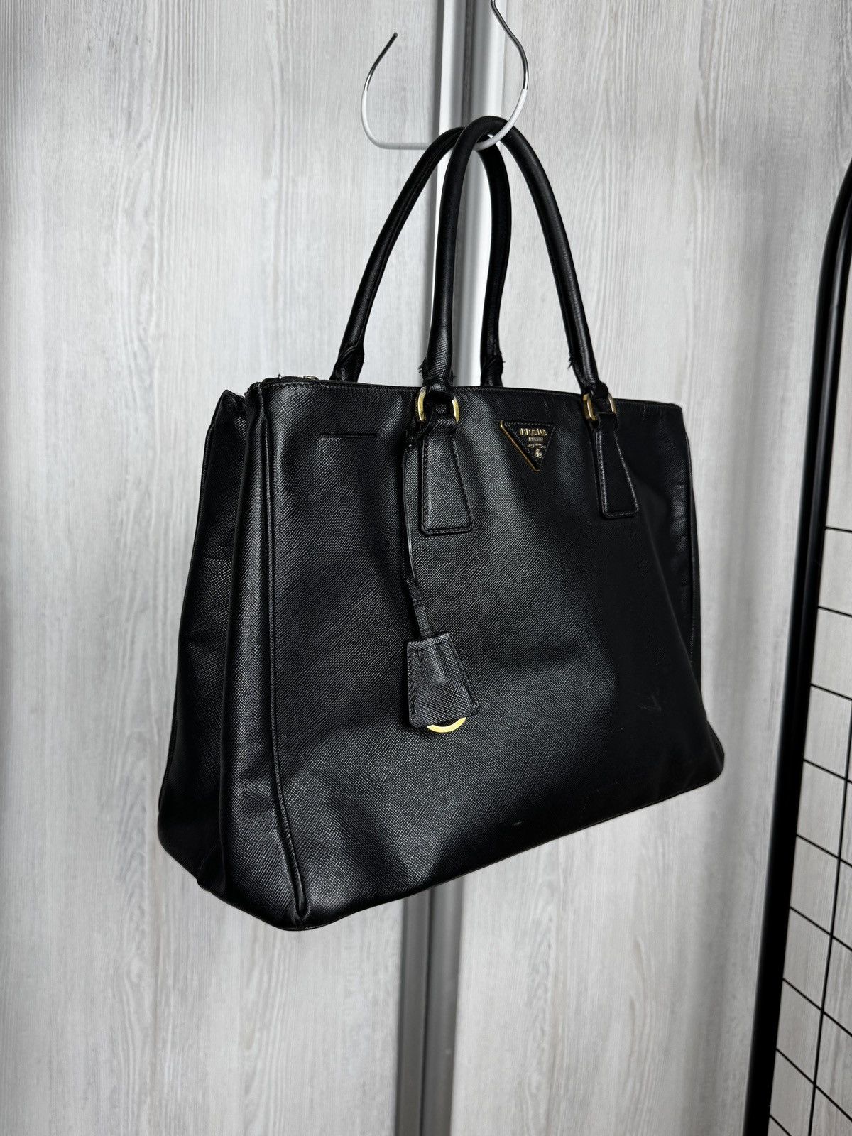 Prada Prada Black Saffiano Lux Leather Large Gardener's Tote Bag Size ONE SIZE - 4 Thumbnail