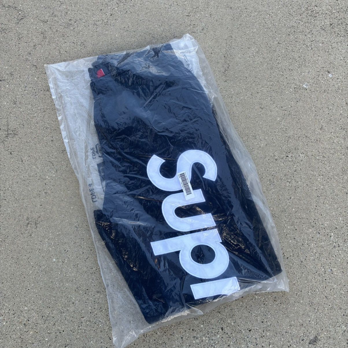 Supreme Supreme Washed Navy Satin Appliqué Sweatpants Joggers S Size US 30 / EU 46 - 1 Thumbnail