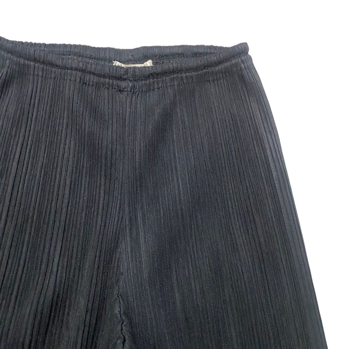 Pleats Please Issey Miyake Vintage Pleats Please Black Pants Straight Leg Size US 30 / EU 46 - 6 Thumbnail