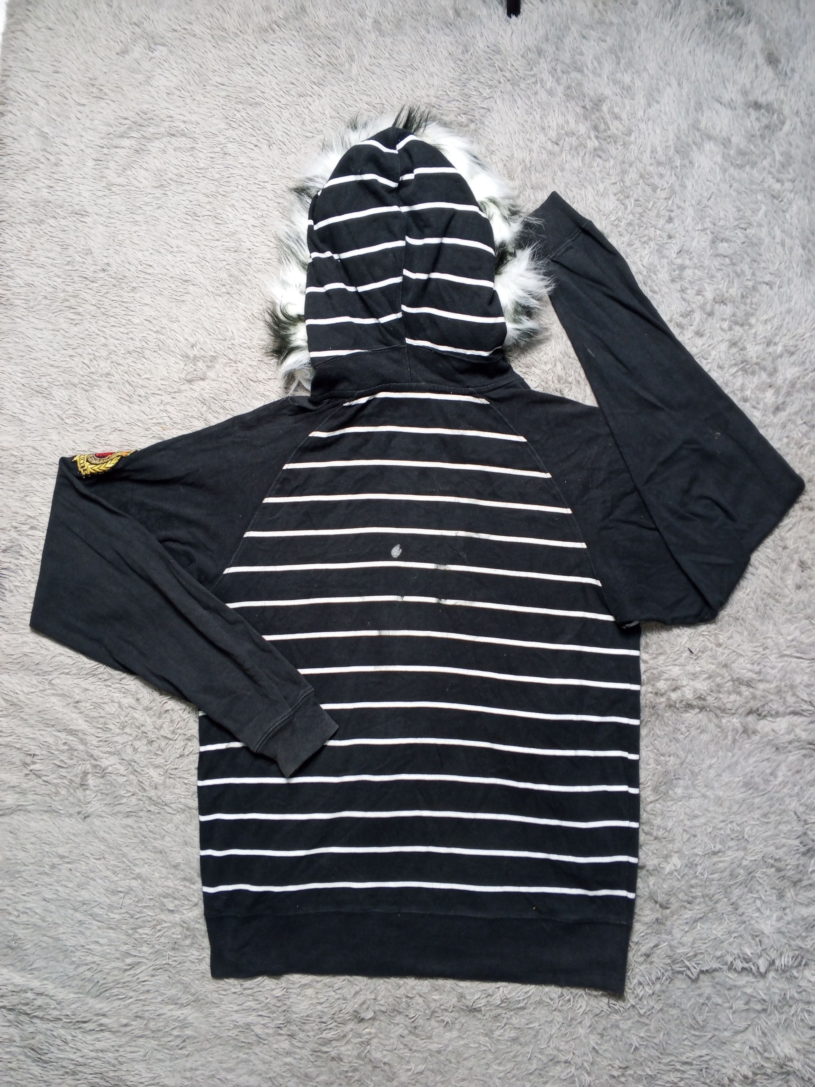 Japanese Brand Vintage Japan Brand Stripes Faux Fur Zip Hoodie Size US L / EU 52-54 / 3 - 2 Thumbnail