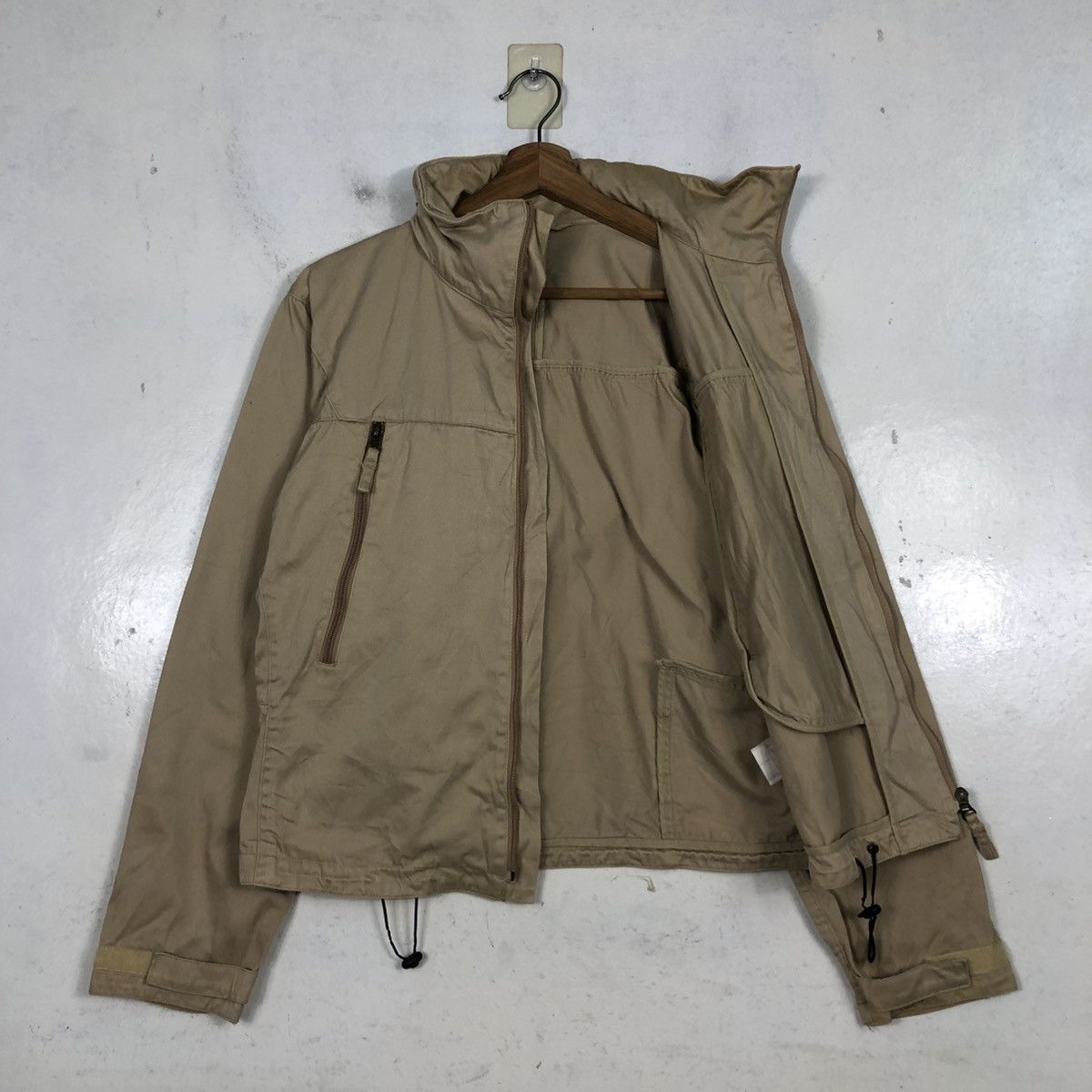 Emporio Armani 📌Cropped Biker Jacket Bono Hoodie Emporio Armani Size US M / EU 48-50 / 2 - 14 Thumbnail