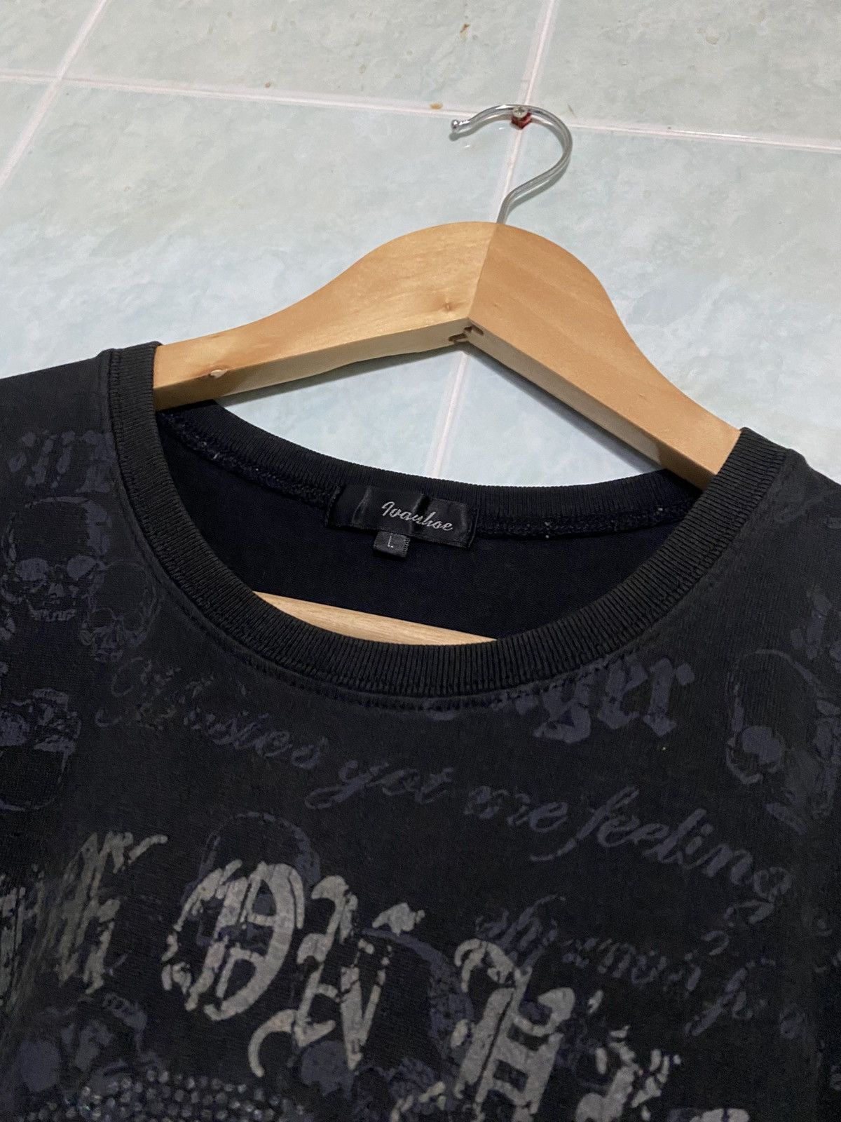 Japanese Brand Japan Ivanhoe High Life Skull Overprint Gothic Style Tshirt Size US L / EU 52-54 / 3 - 7 Thumbnail