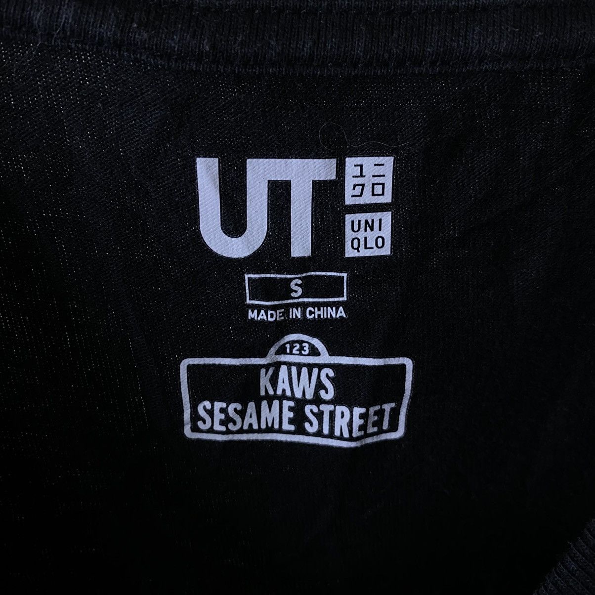 Kaws Kaws x Sesame Street For Uniqlo Collaboration T Shirt Size US M / EU 48-50 / 2 - 4 Thumbnail
