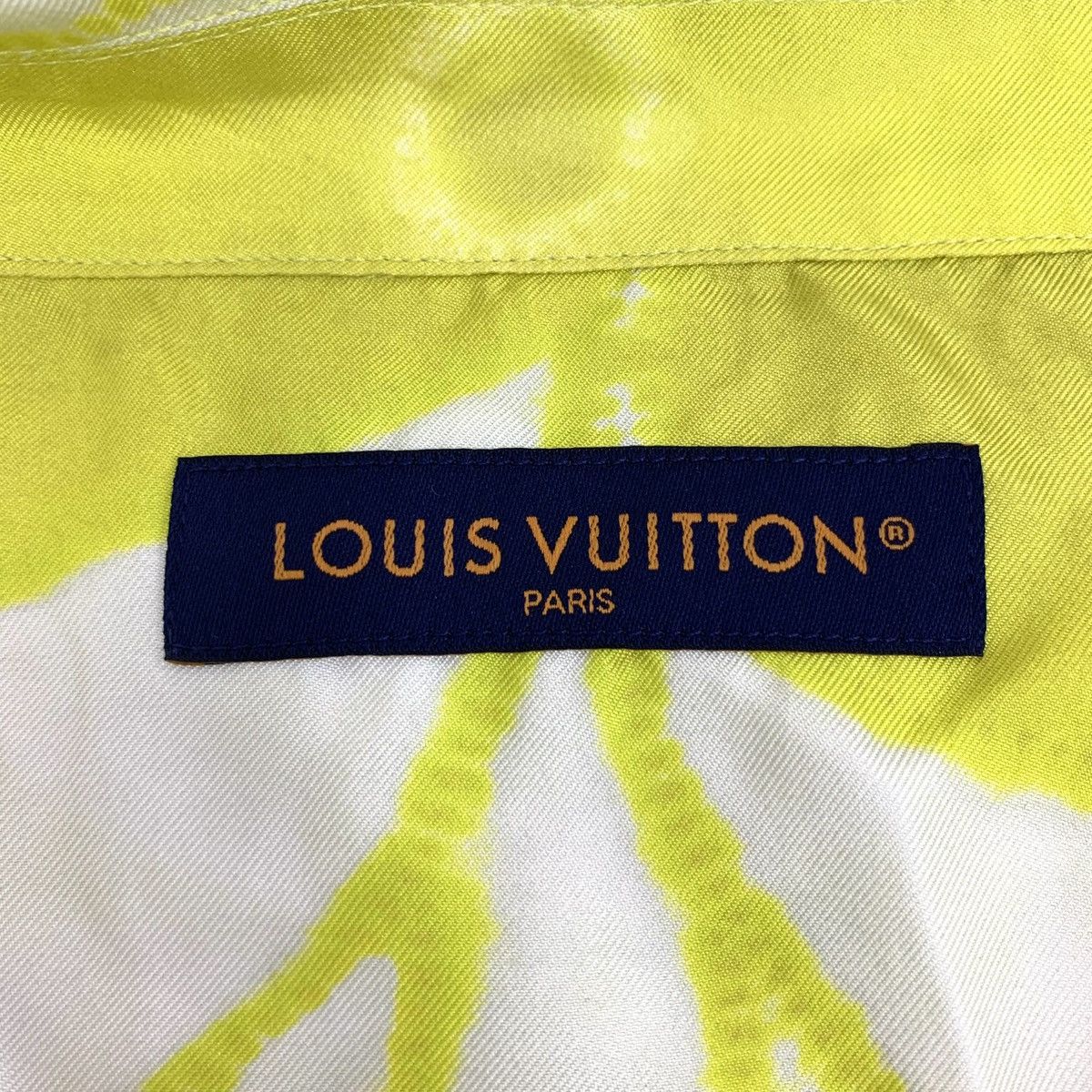 Louis Vuitton Louis Vuitton Logo Printed Silk Short Sleeve Shirt K26WX Size XL / US 12-14 / IT 48-50 - 5 Thumbnail