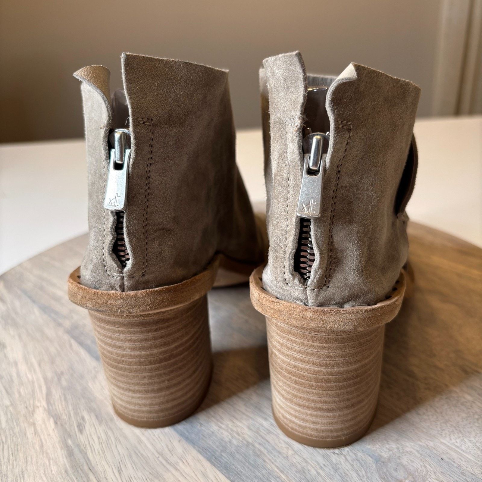 Officine Creative Officine Creative Suede Peep-Toe Ankle Bootie EU 38 US 8 Size US 8 / IT 38 - 6 Thumbnail