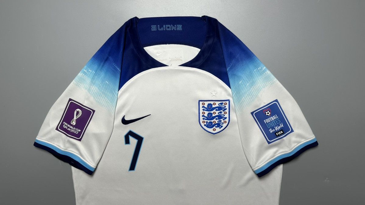 Nike ENGLAND NIKE 2022 WORLD CUP FOOTBALL JERSEY #7 GREALISH Size US M / EU 48-50 / 2 - 3 Thumbnail