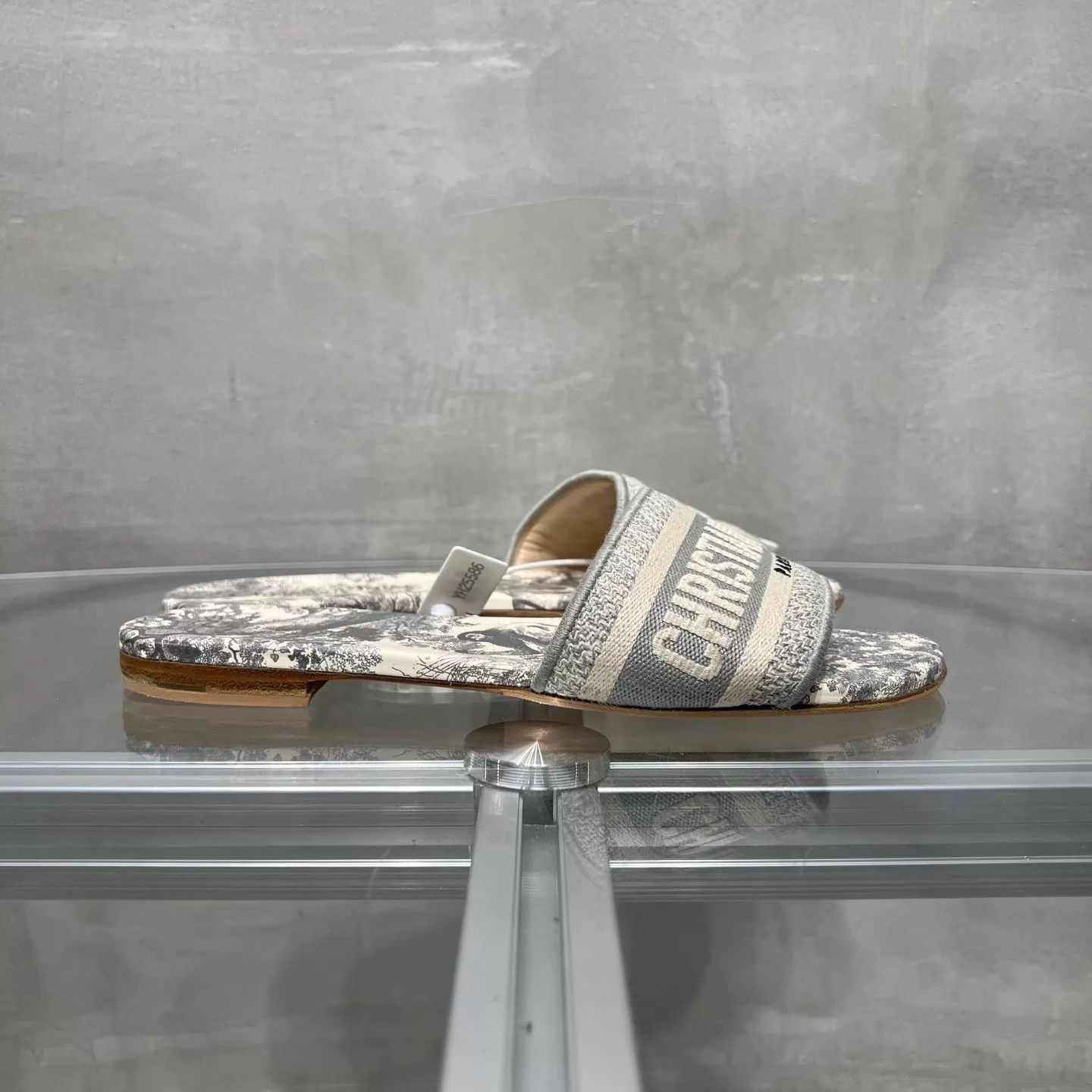 Dior Dior Dway Zoo Gray Embroidered Slippers 37.5 Size US 7 / IT 37 - 4 Thumbnail